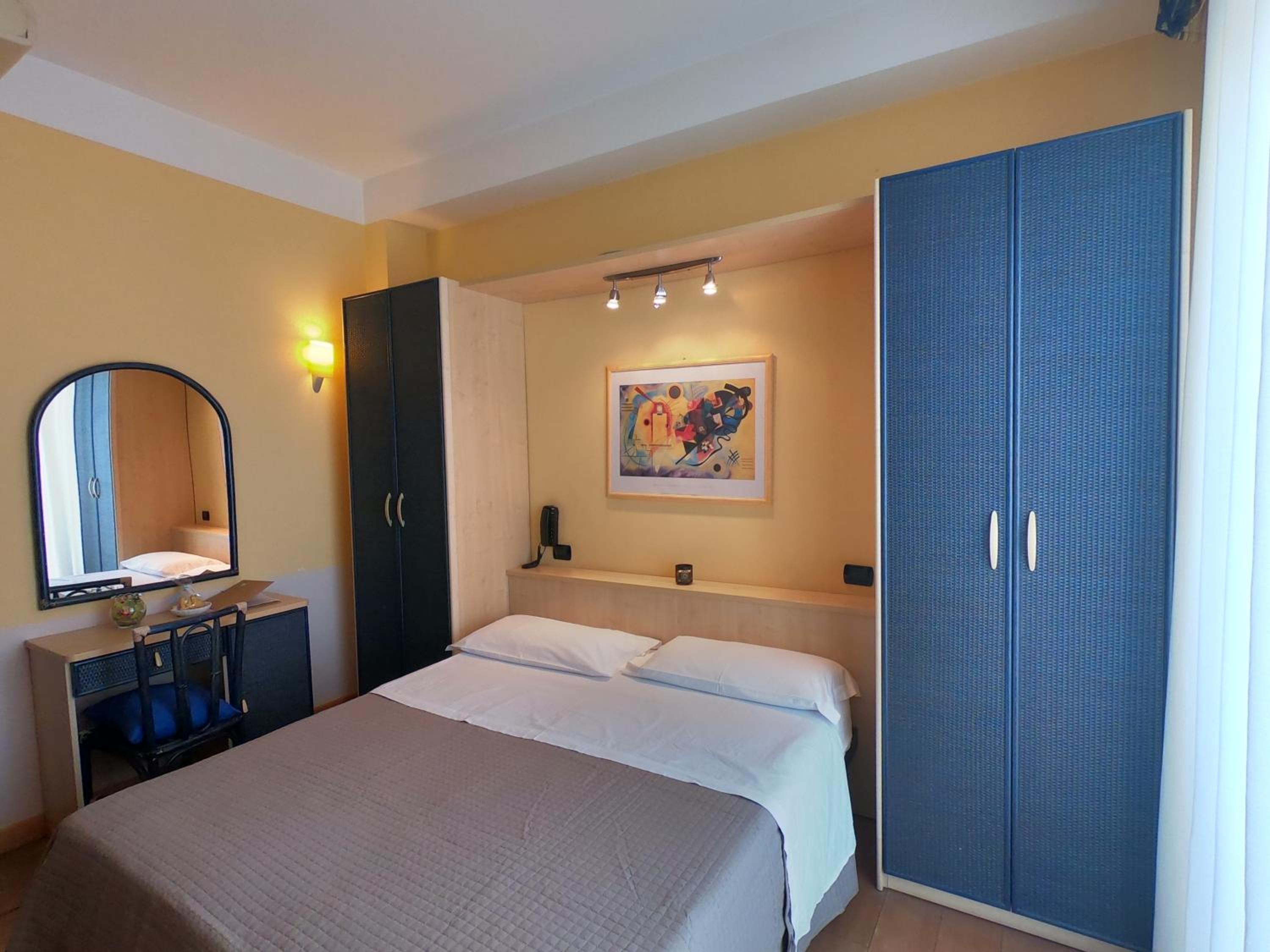 Comfort Quadruple Room - Photo 17