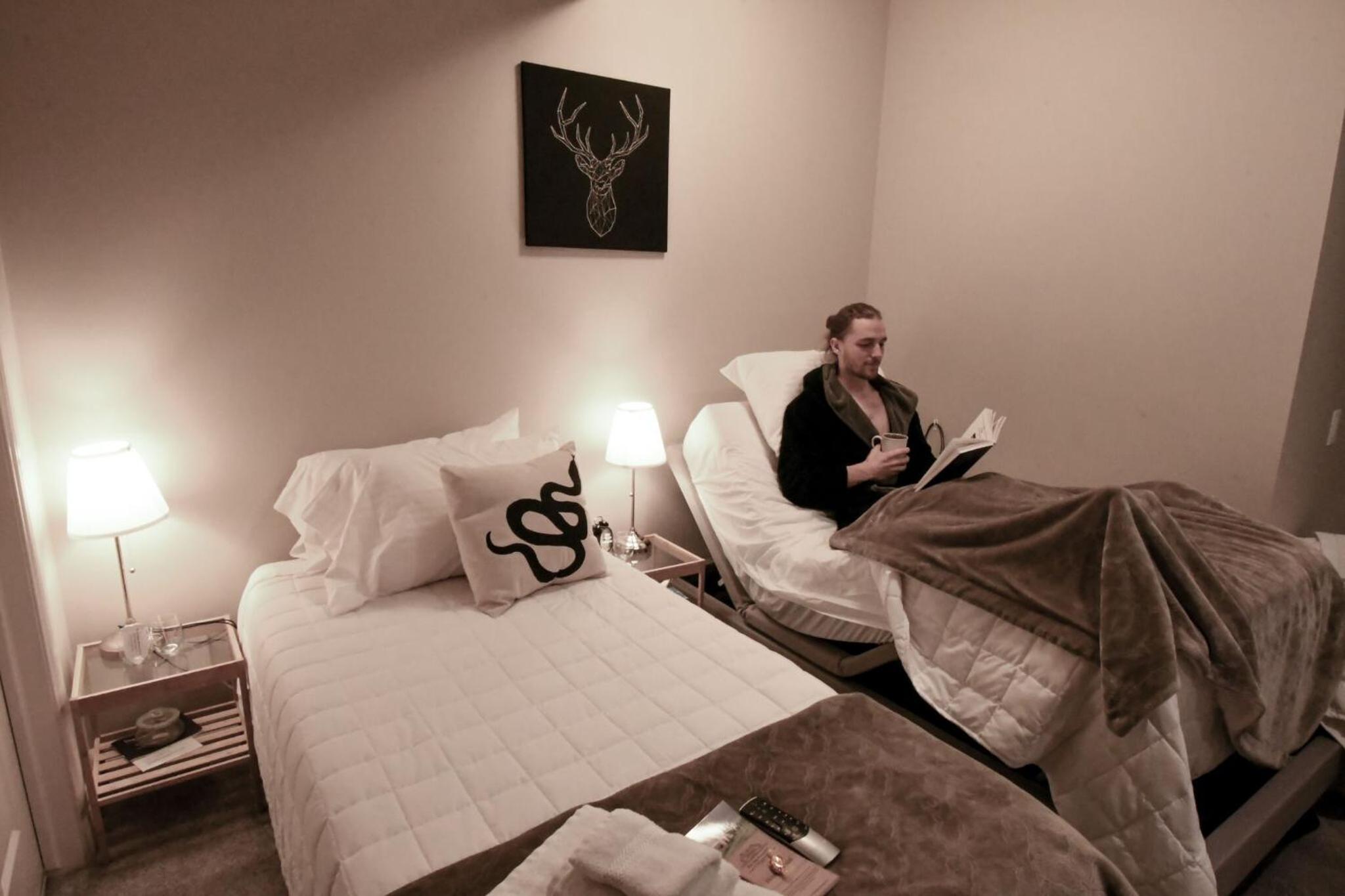 Deluxe King Room photo 2