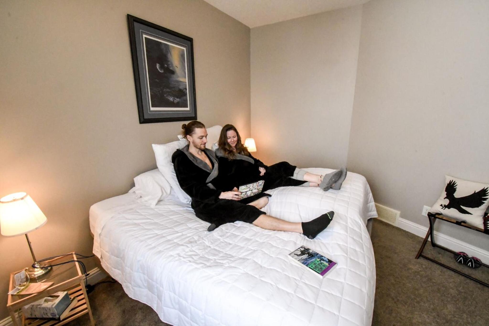 Deluxe King Room photo 2