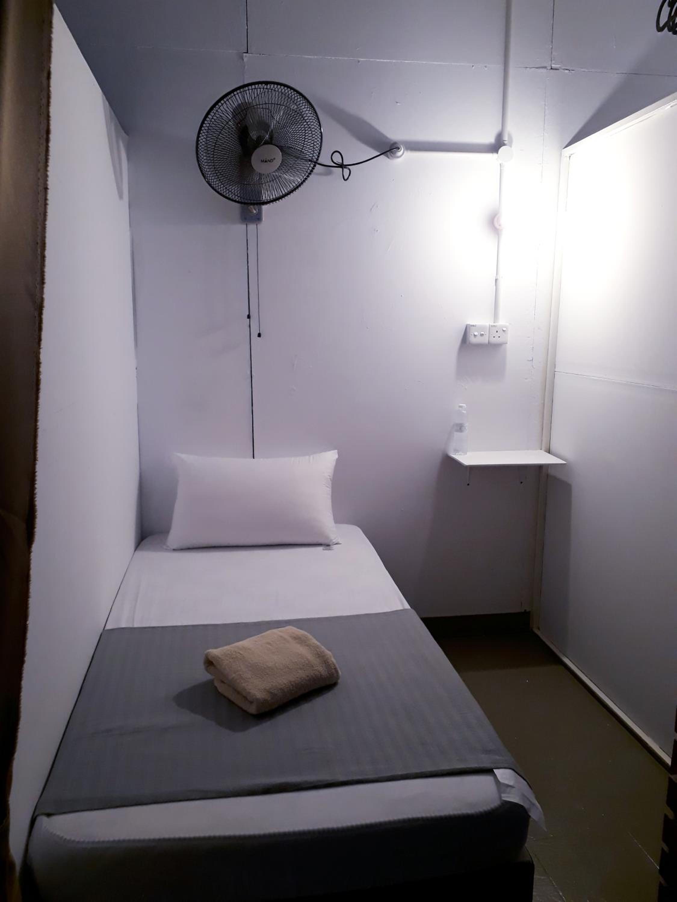 Single Bed in Male Dormitory Room photo 2