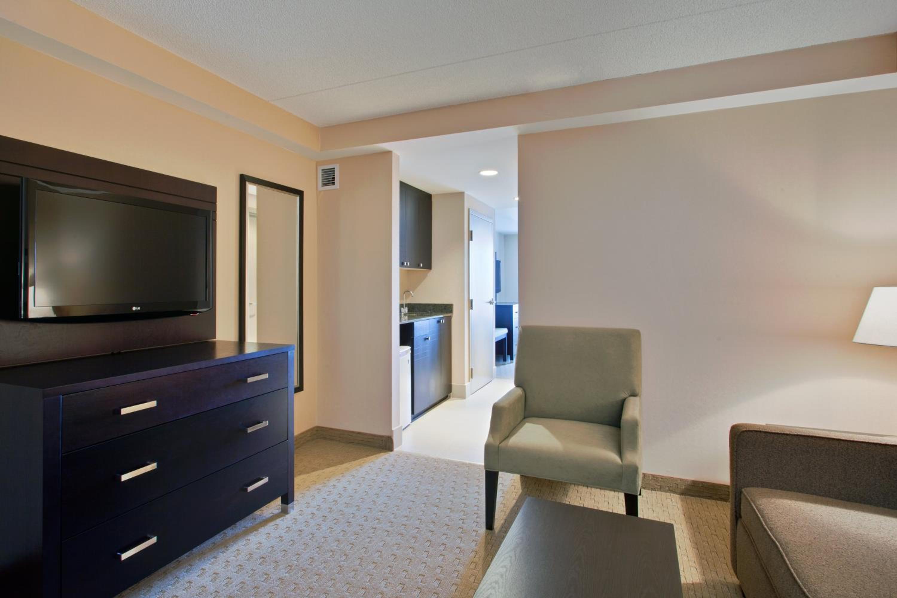 King Suite - Photo 5