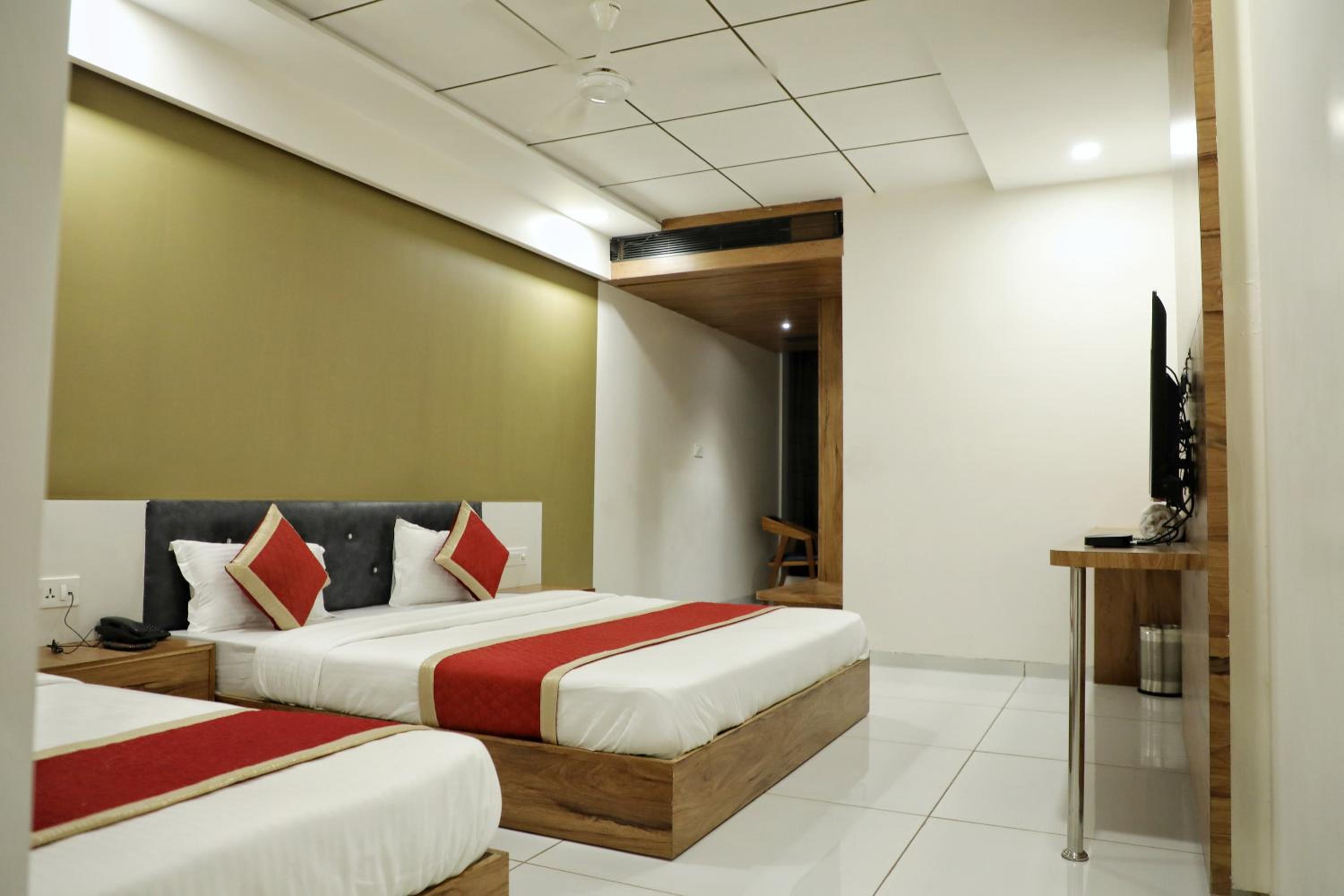 Deluxe Double Or Twin Room