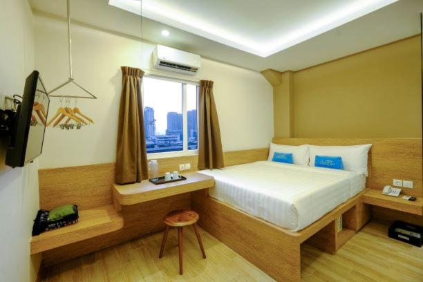 Premium Queen Room - Photo 8