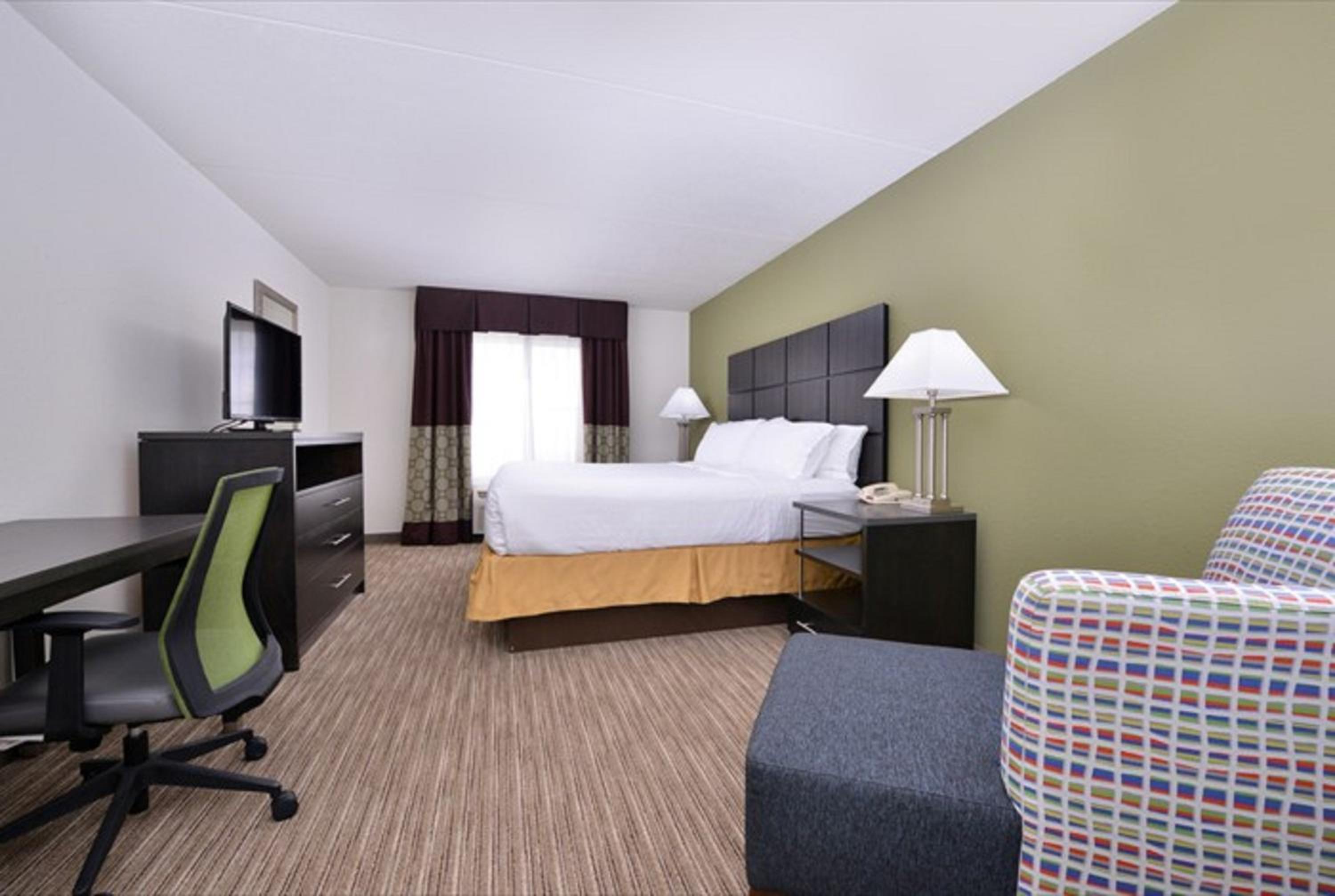Standard King Room - Photo 1