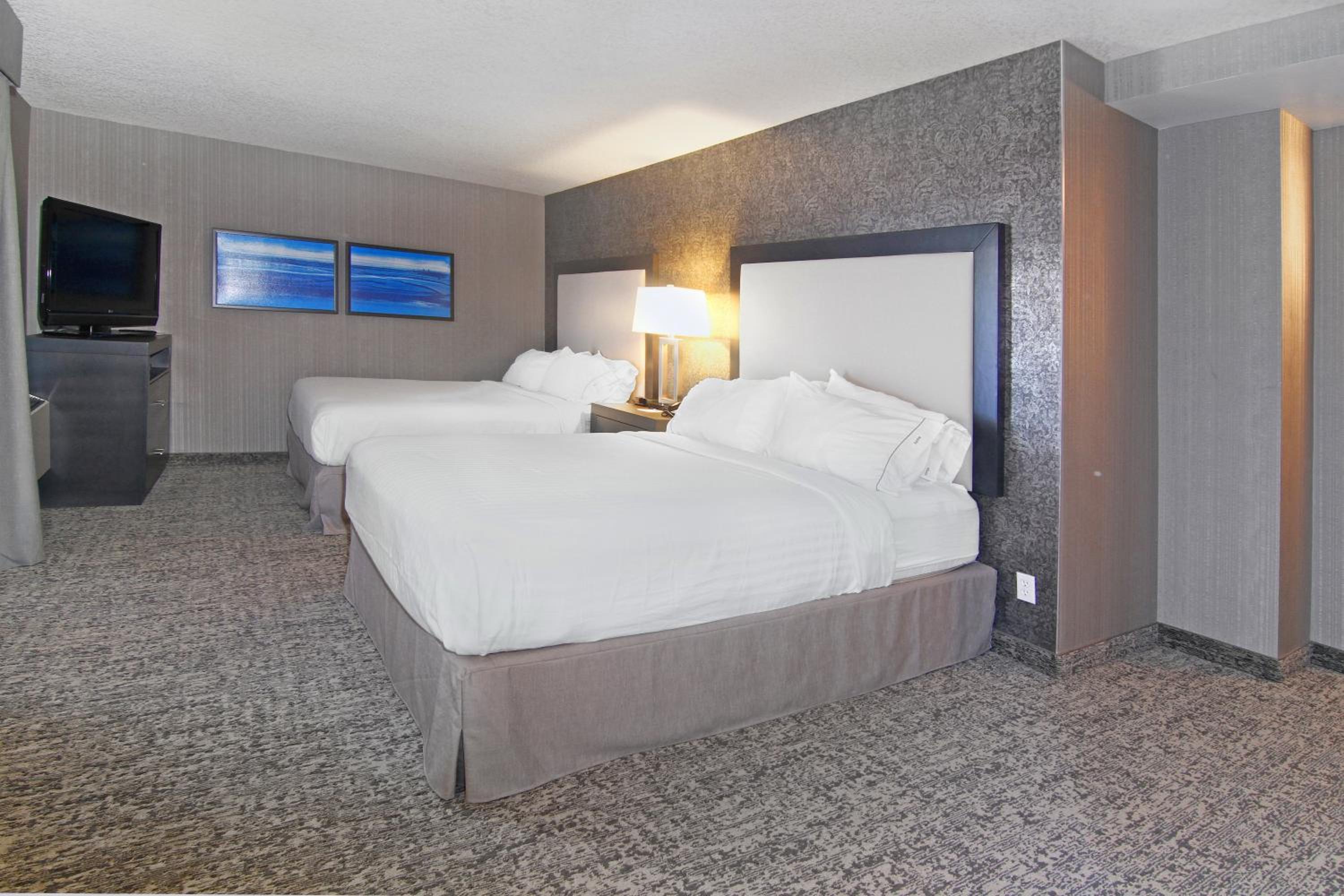 Standard Queen Room with Two Queen Beds - Photo 1
