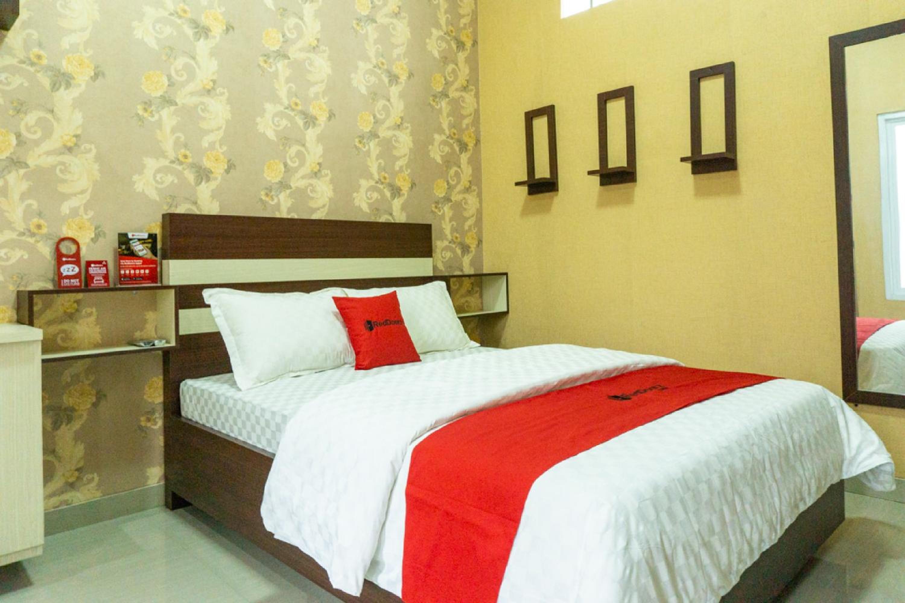 Double Room - Photo 8