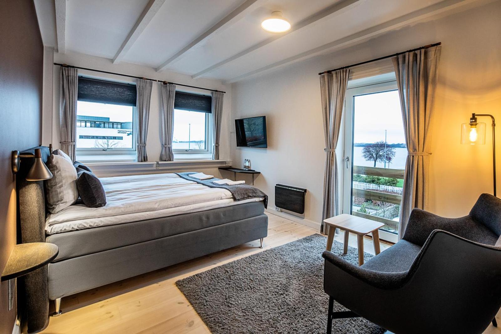 Double or Twin Room - Photo 3