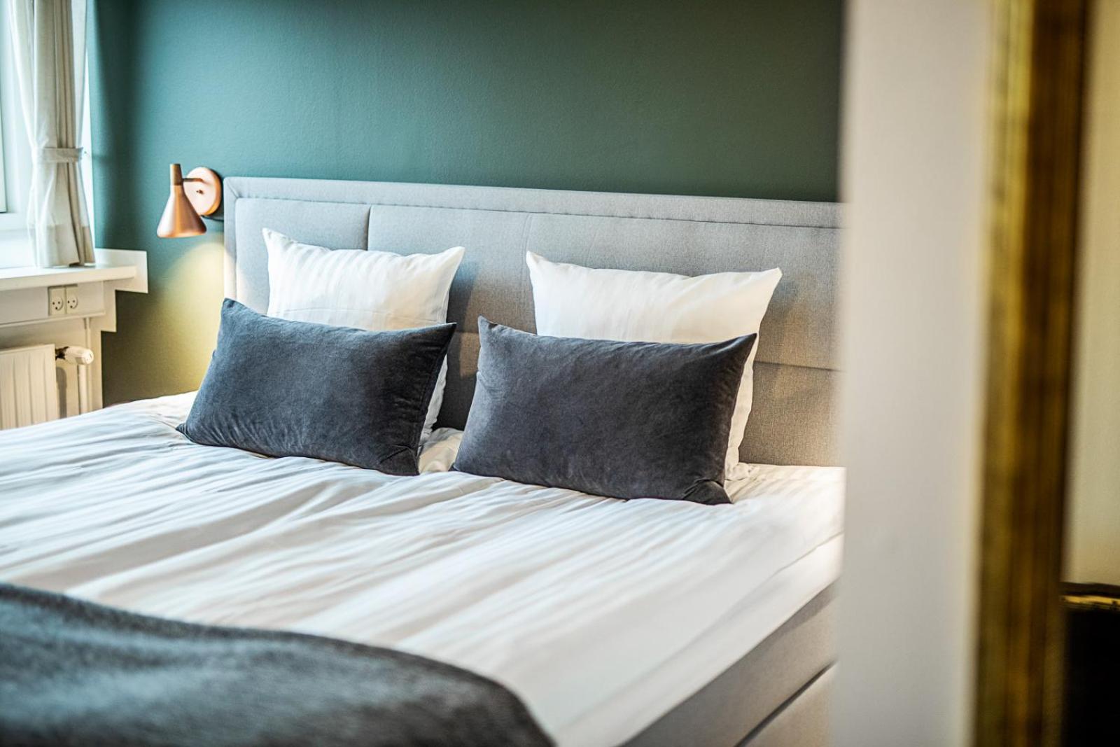 Double or Twin Room - Photo 7