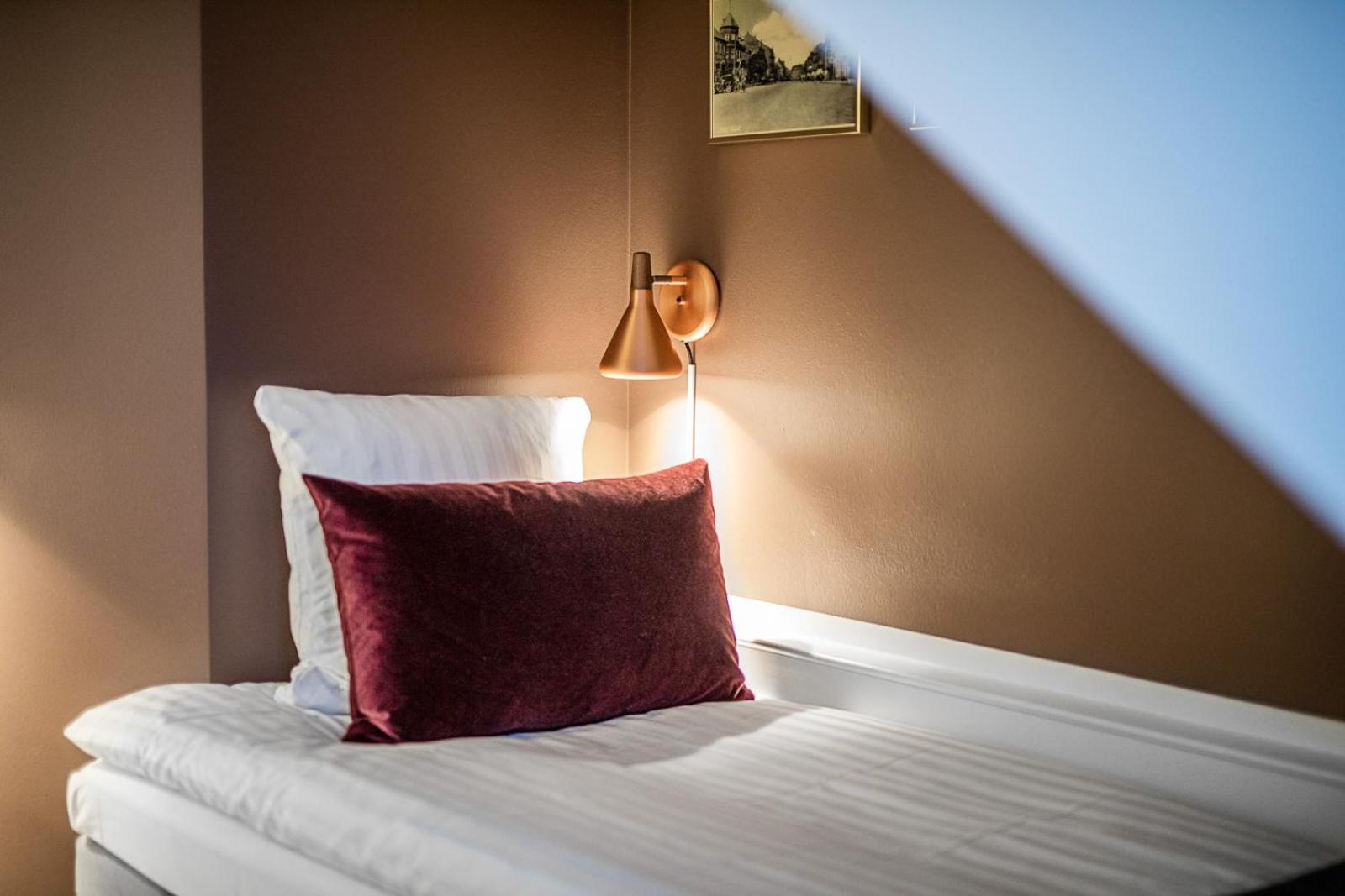 Double or Twin Room - Photo 2