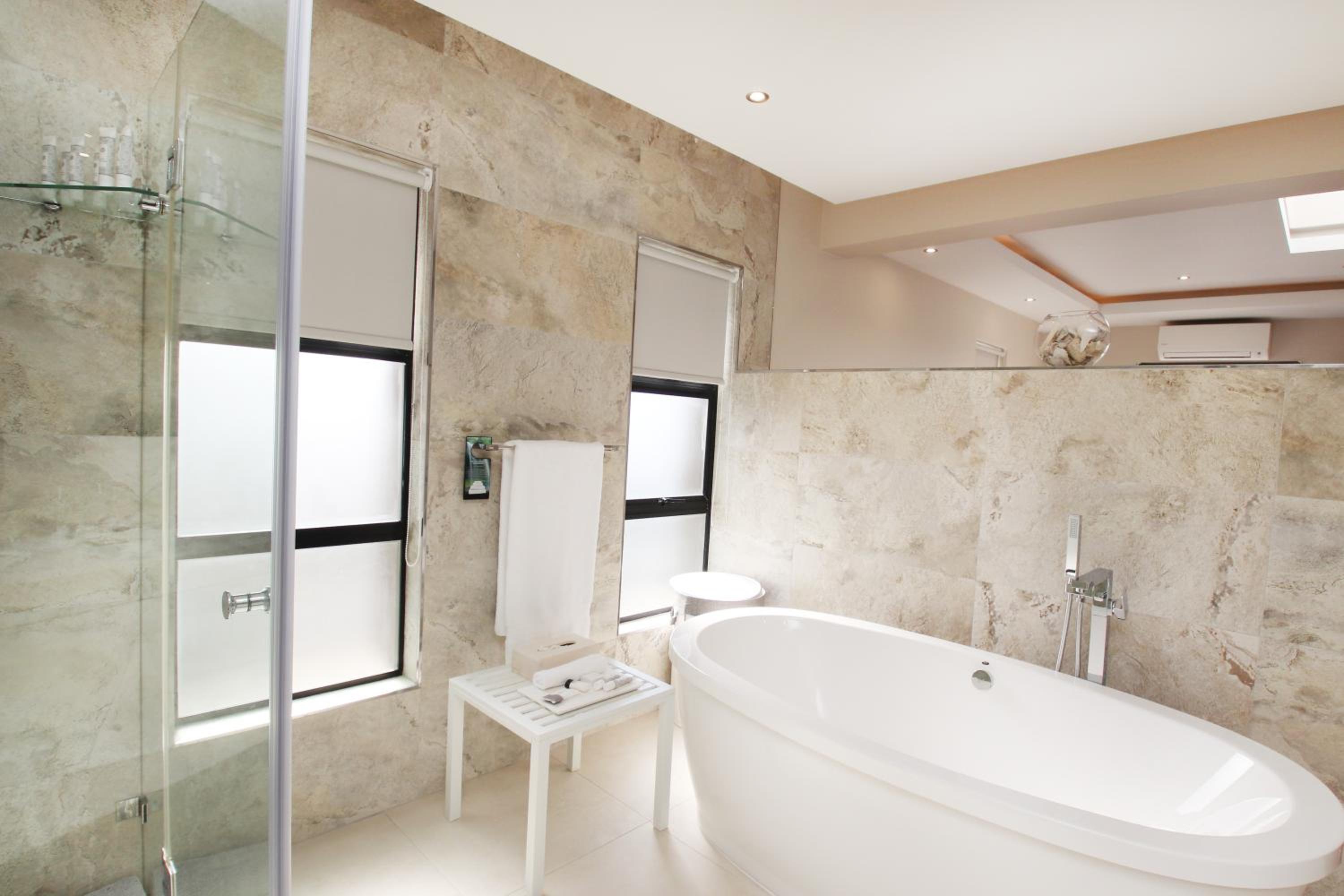 Deluxe Double Room - Photo 5