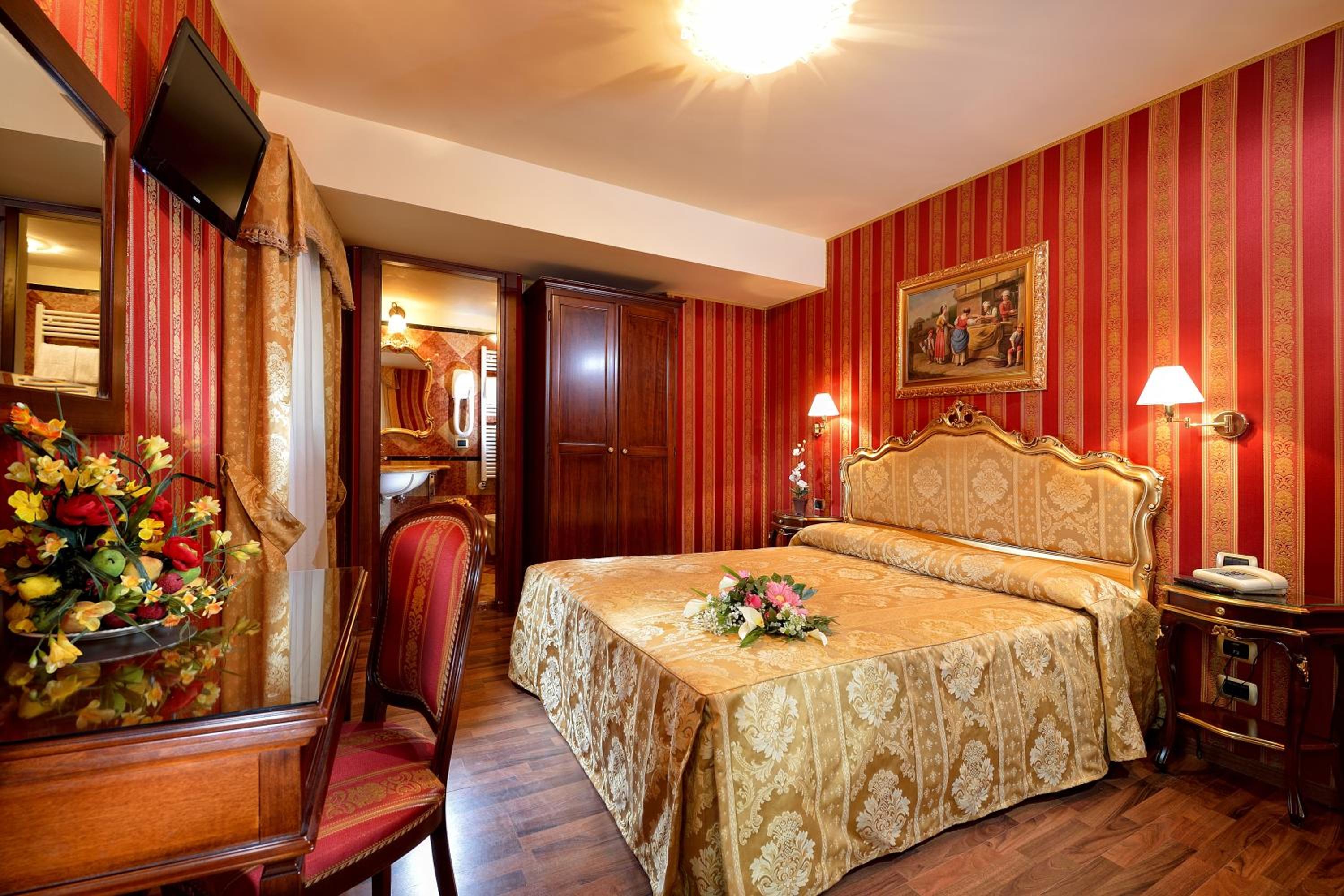 Classic Double Room photo 2