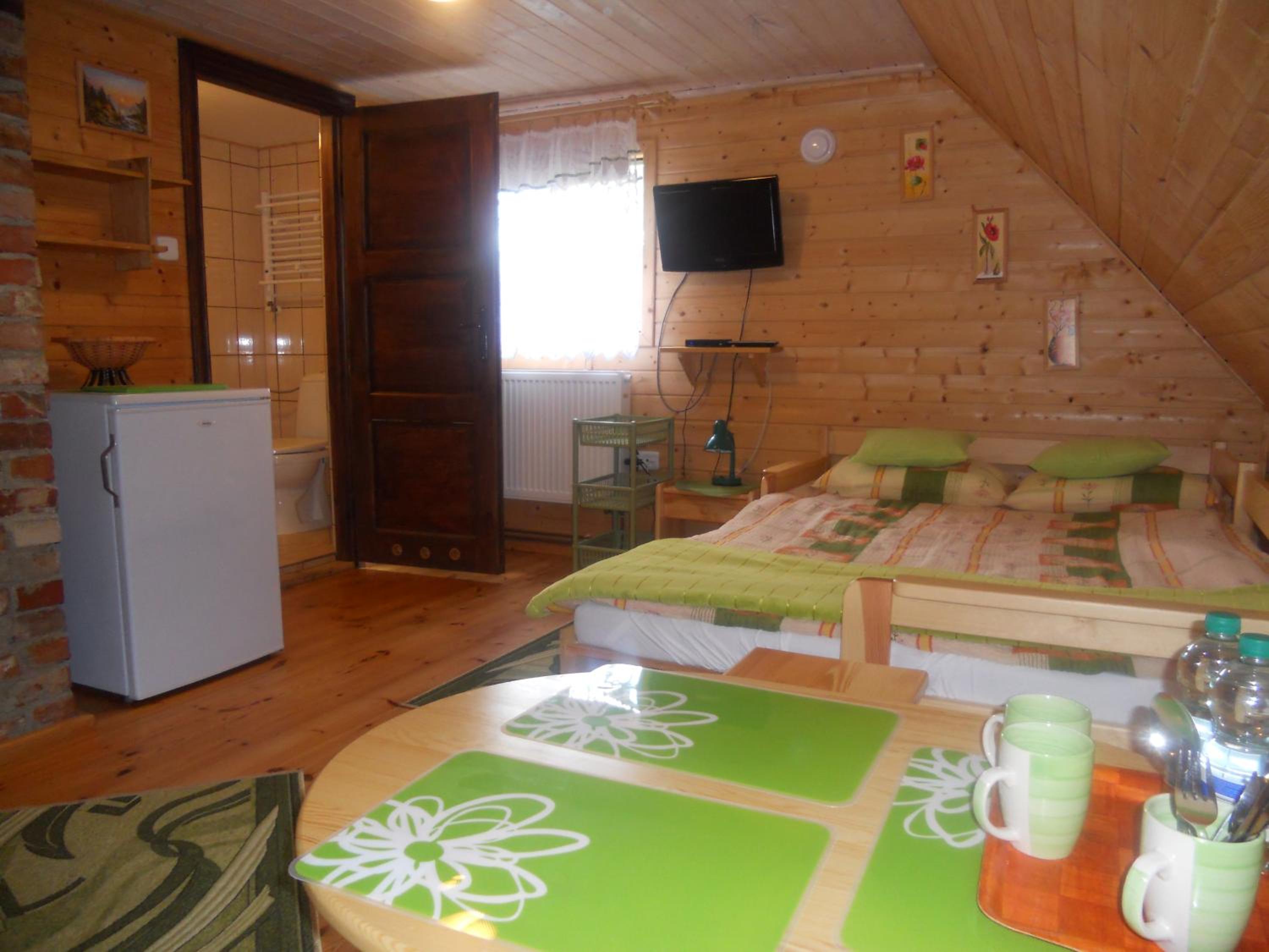 Triple Room with Shower photo 1