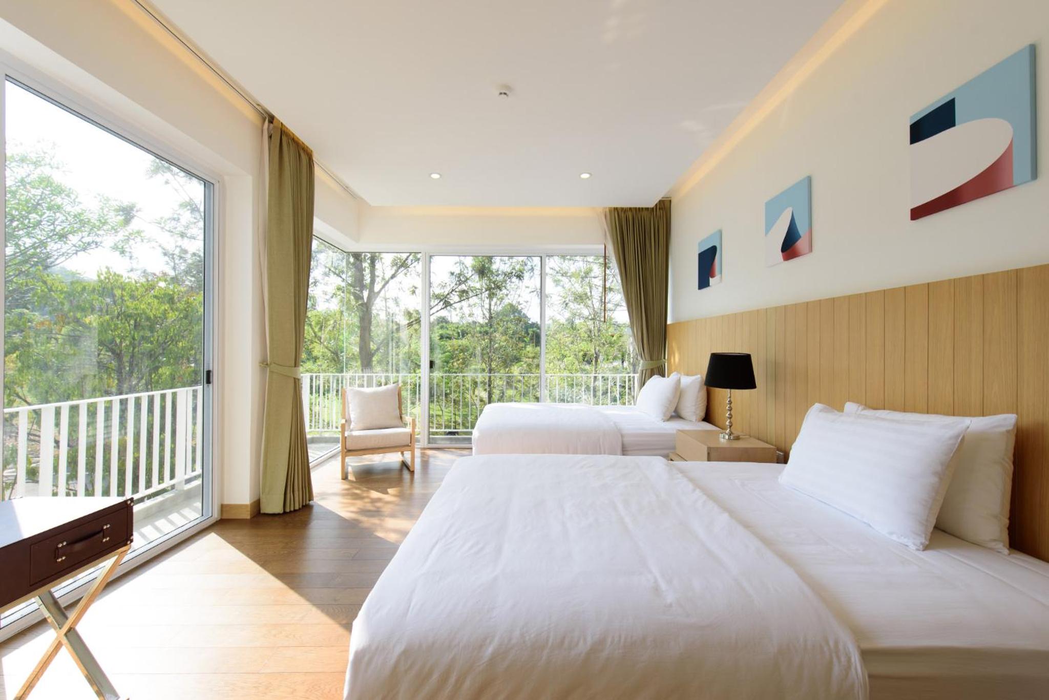 Suite with Lake View - Photo 65