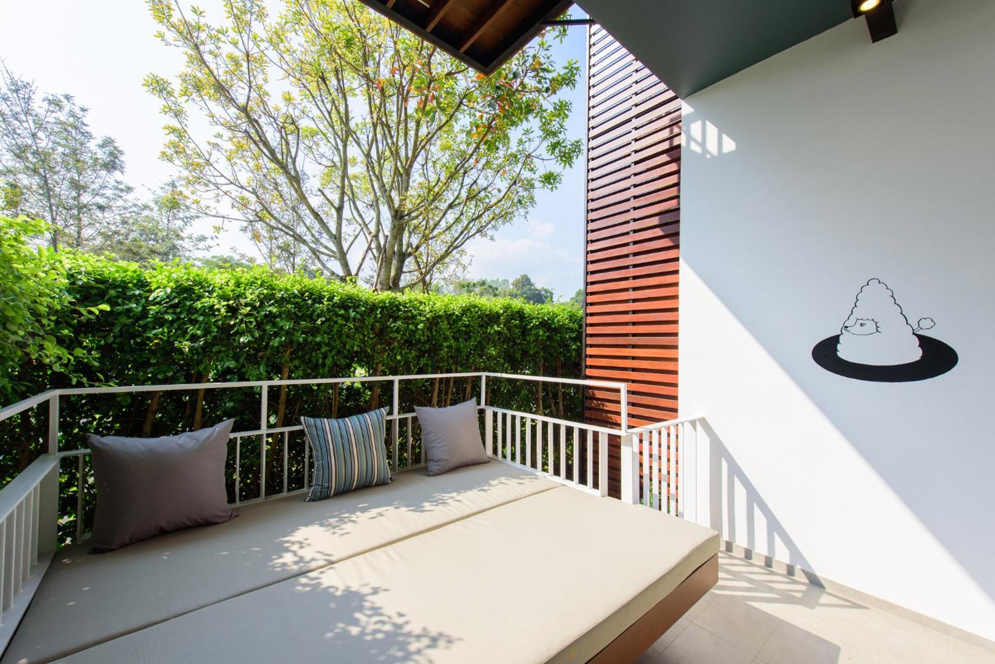 Suite with Lake View - Photo 46