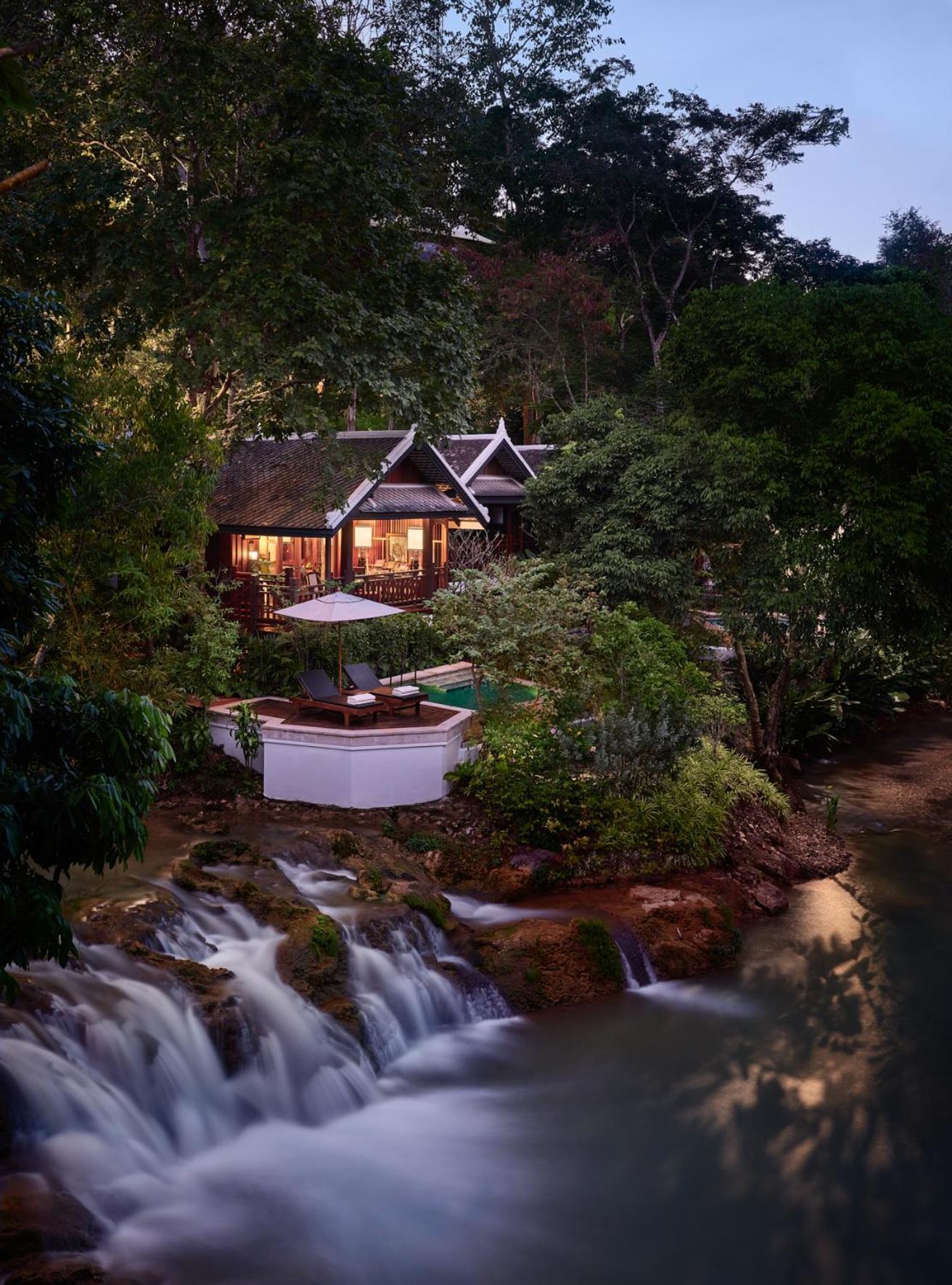 Waterfall Pool Villas King photo 3