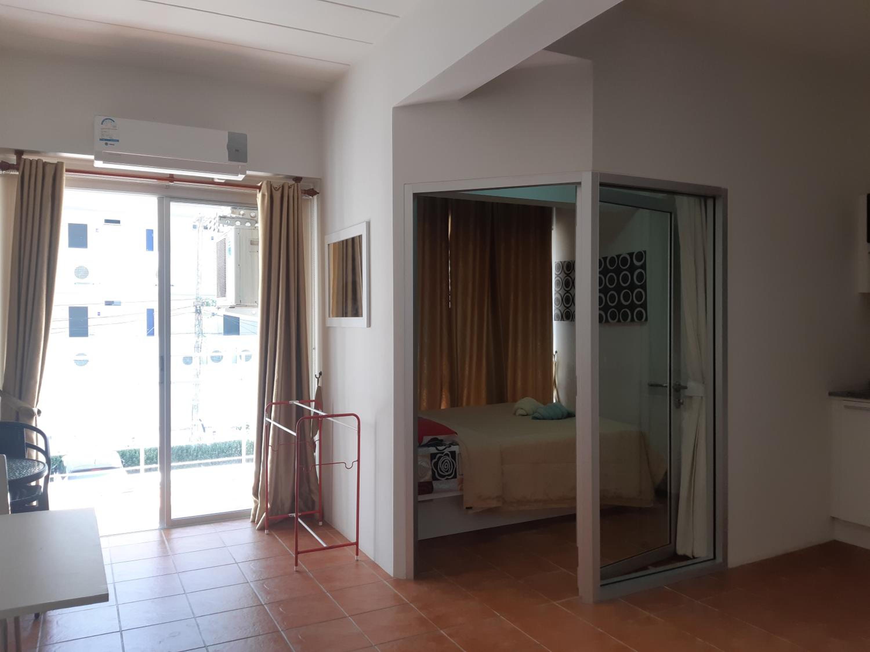 Apartment - Photo 4