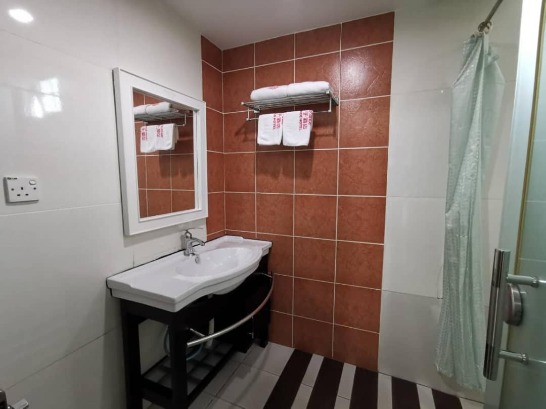 Queen Room with No Window  ( Gallery ) photo 2