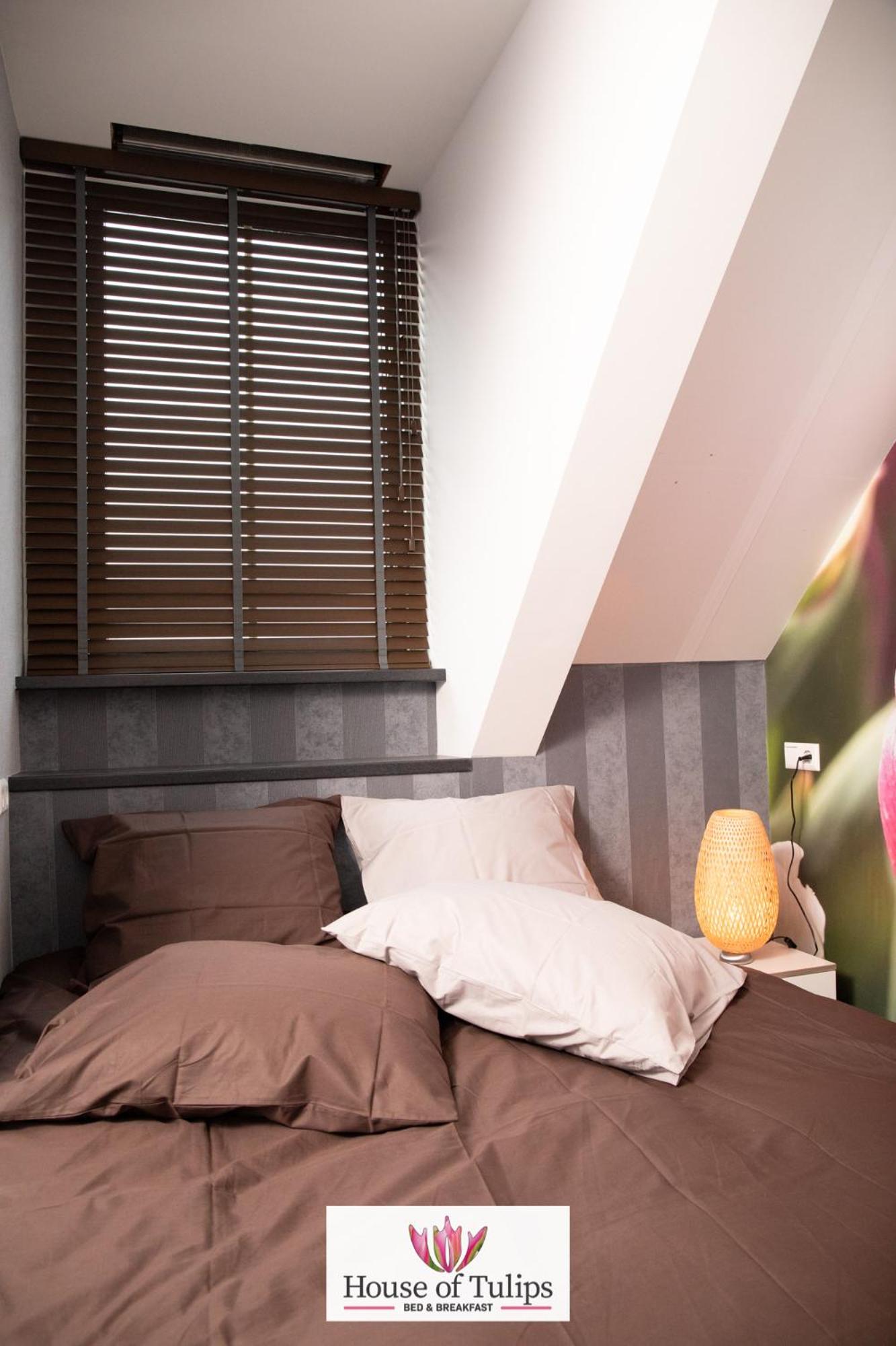 Deluxe Queen Room - Photo 2