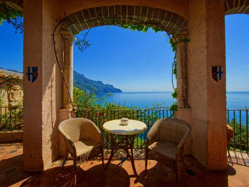 Deluxe Double Room with Balcony and Sea View