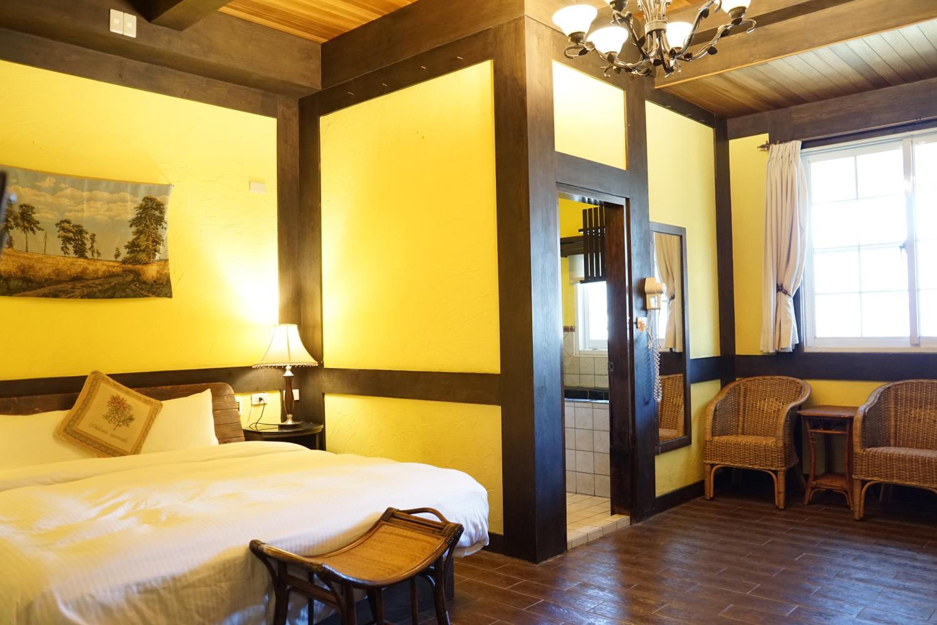 Large Double Room photo 3
