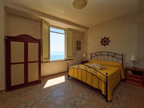 Deluxe Double Room with Sea View photo 3