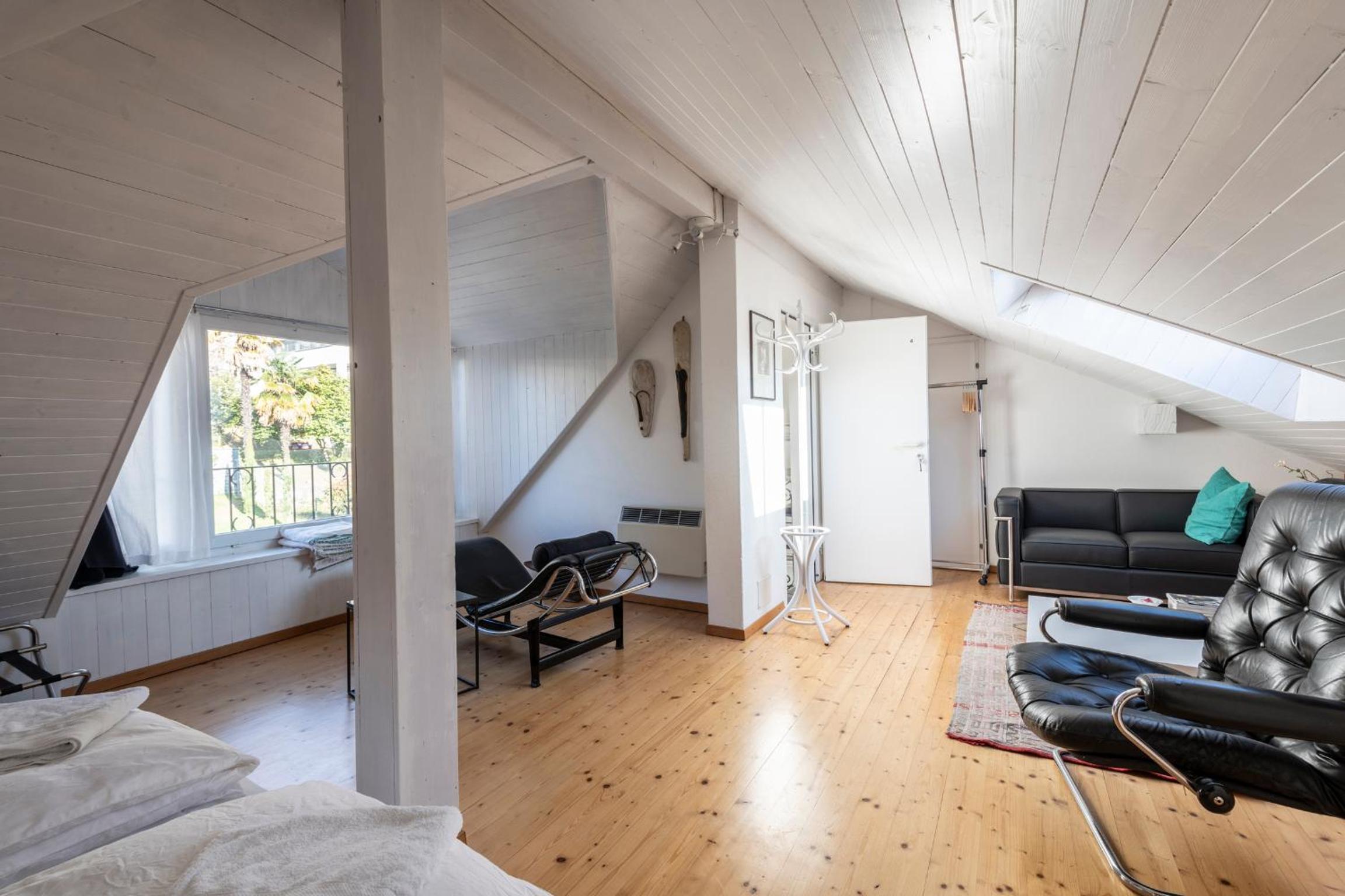 Triple Room with Shared Bathroom