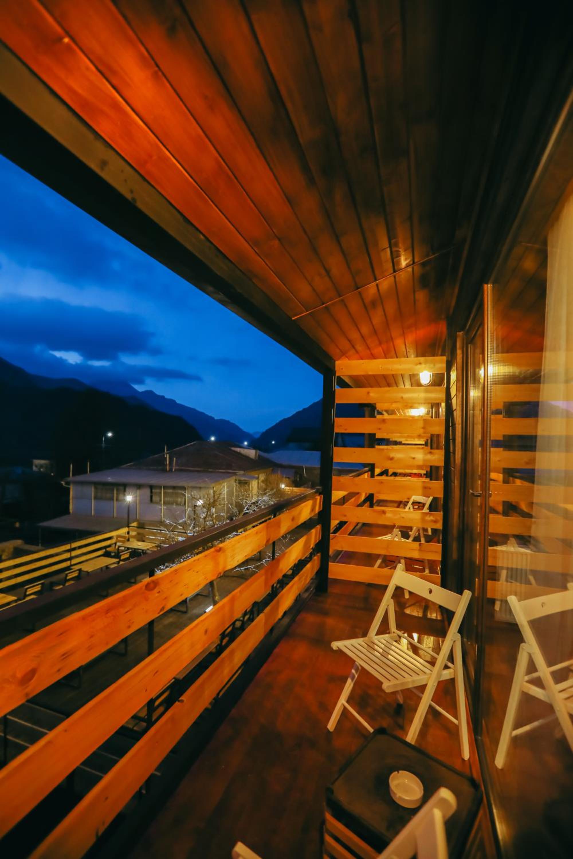 Junior Suite with Mountain View photo 3