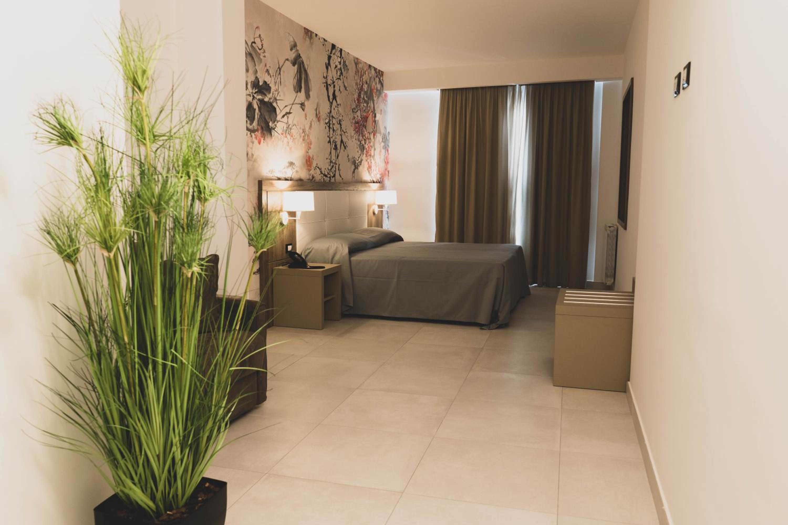Suite - Photo 10