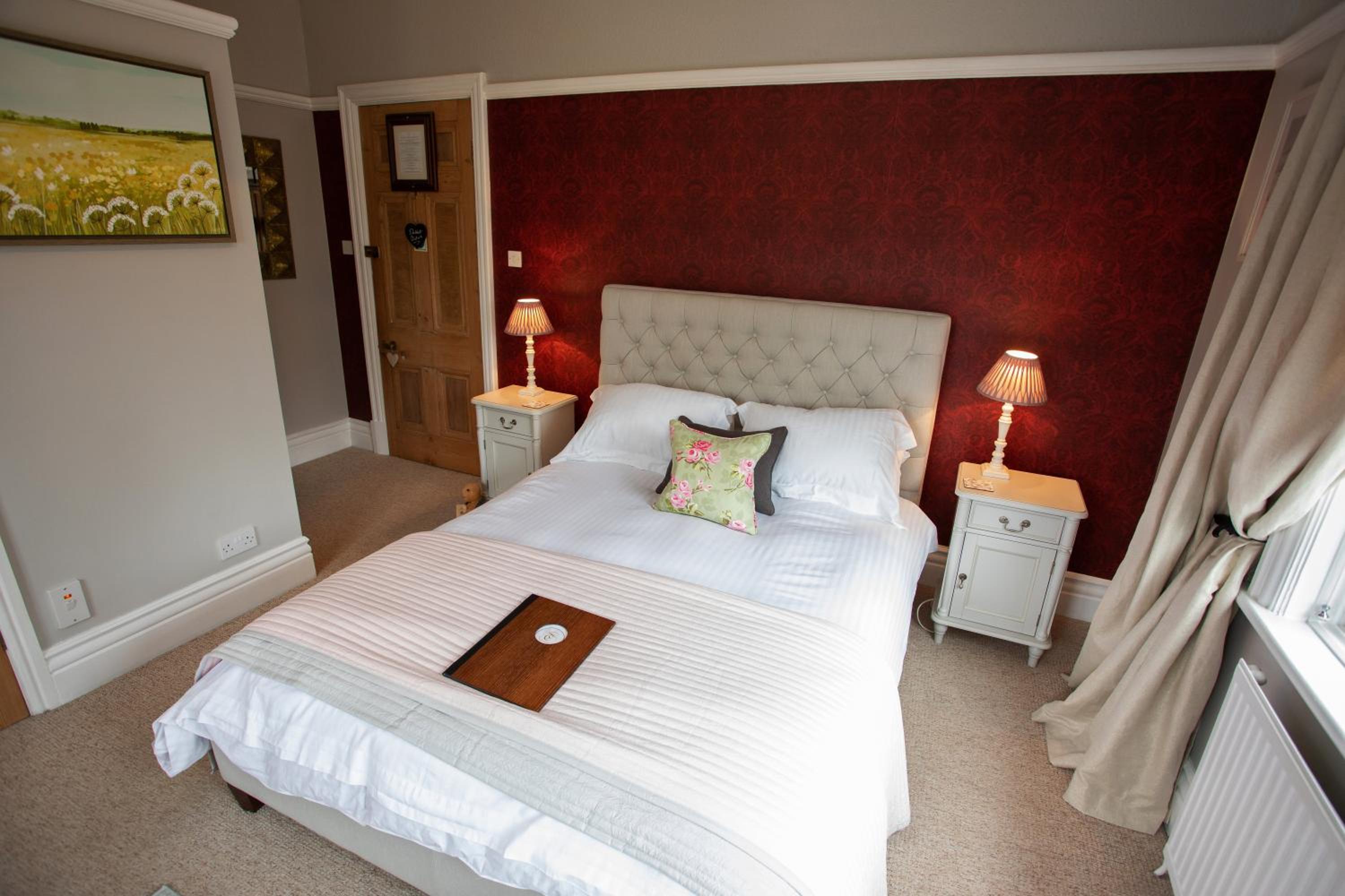 Superior King Room photo 2