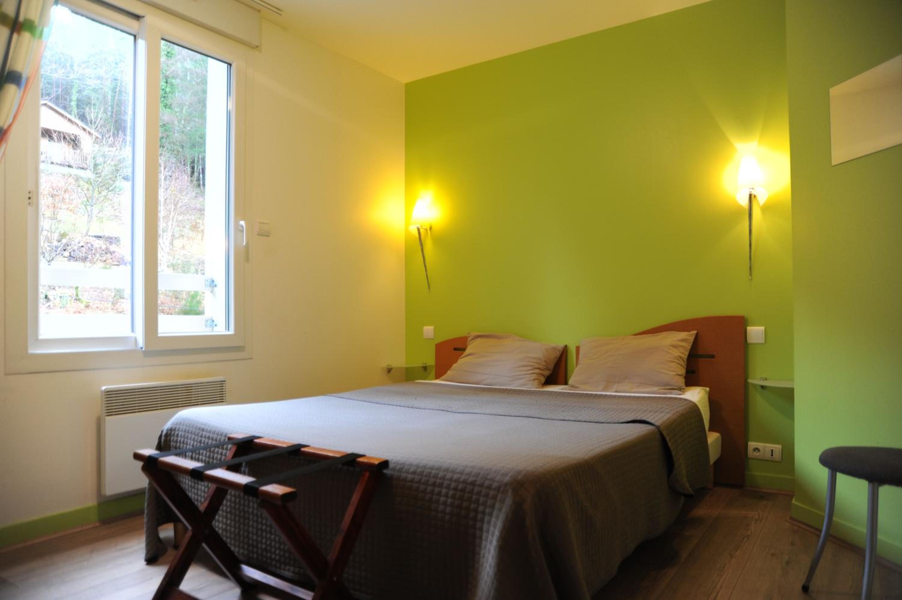 Double Room - Street Side photo 1