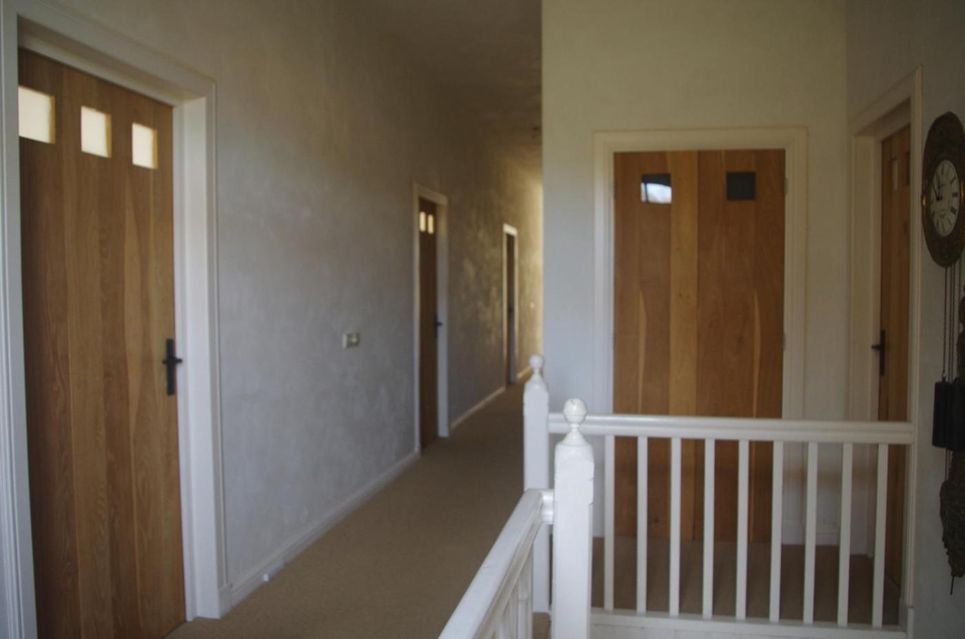 Twin Room with Shared Bathroom photo 2