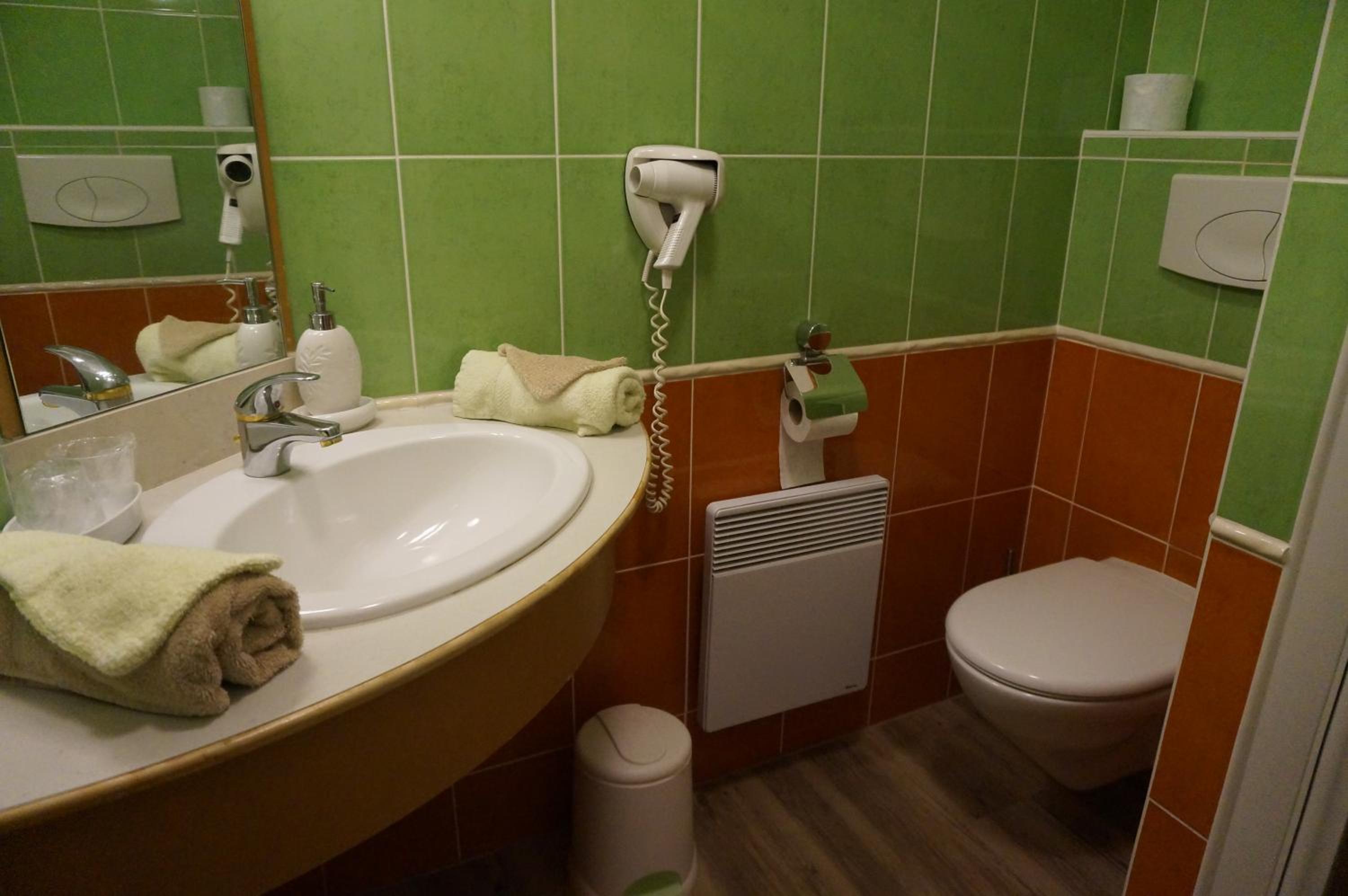 Double Room - Street Side photo 2