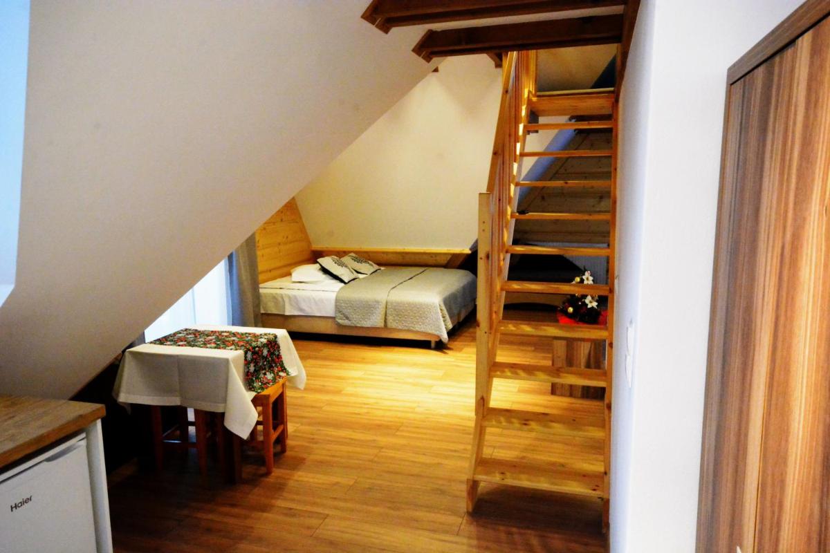 Studio - Split Level photo 2