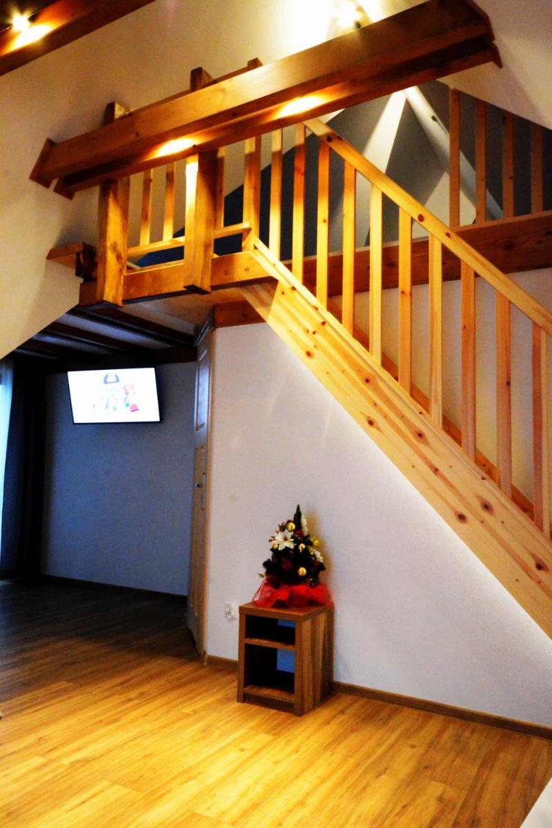 Studio - Split Level photo 3