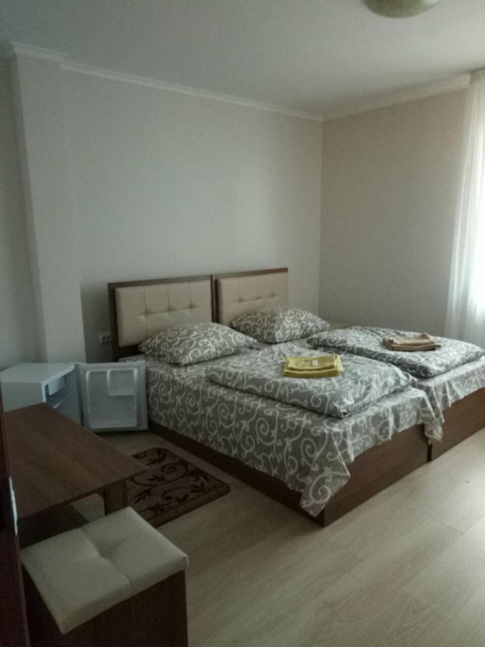 Budget Twin Room photo 2