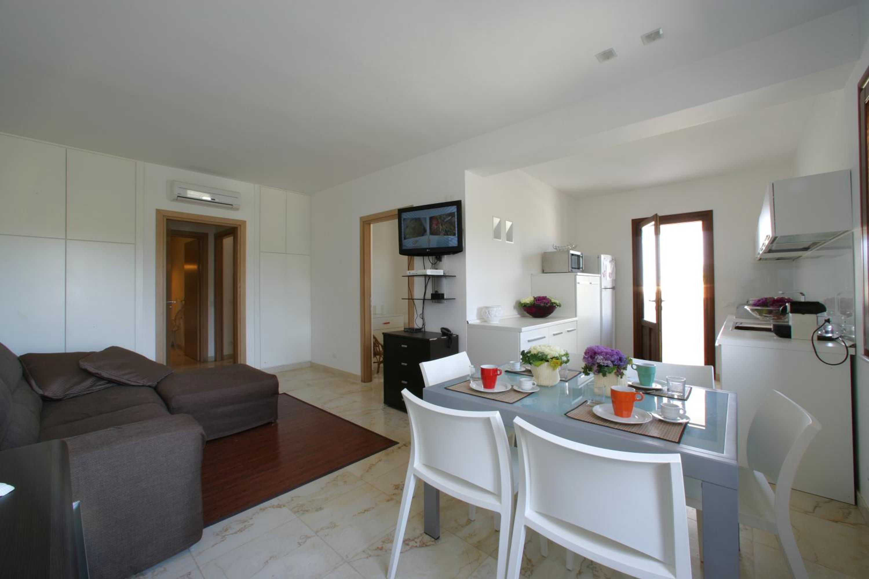 Two-Bedroom Villa photo 2