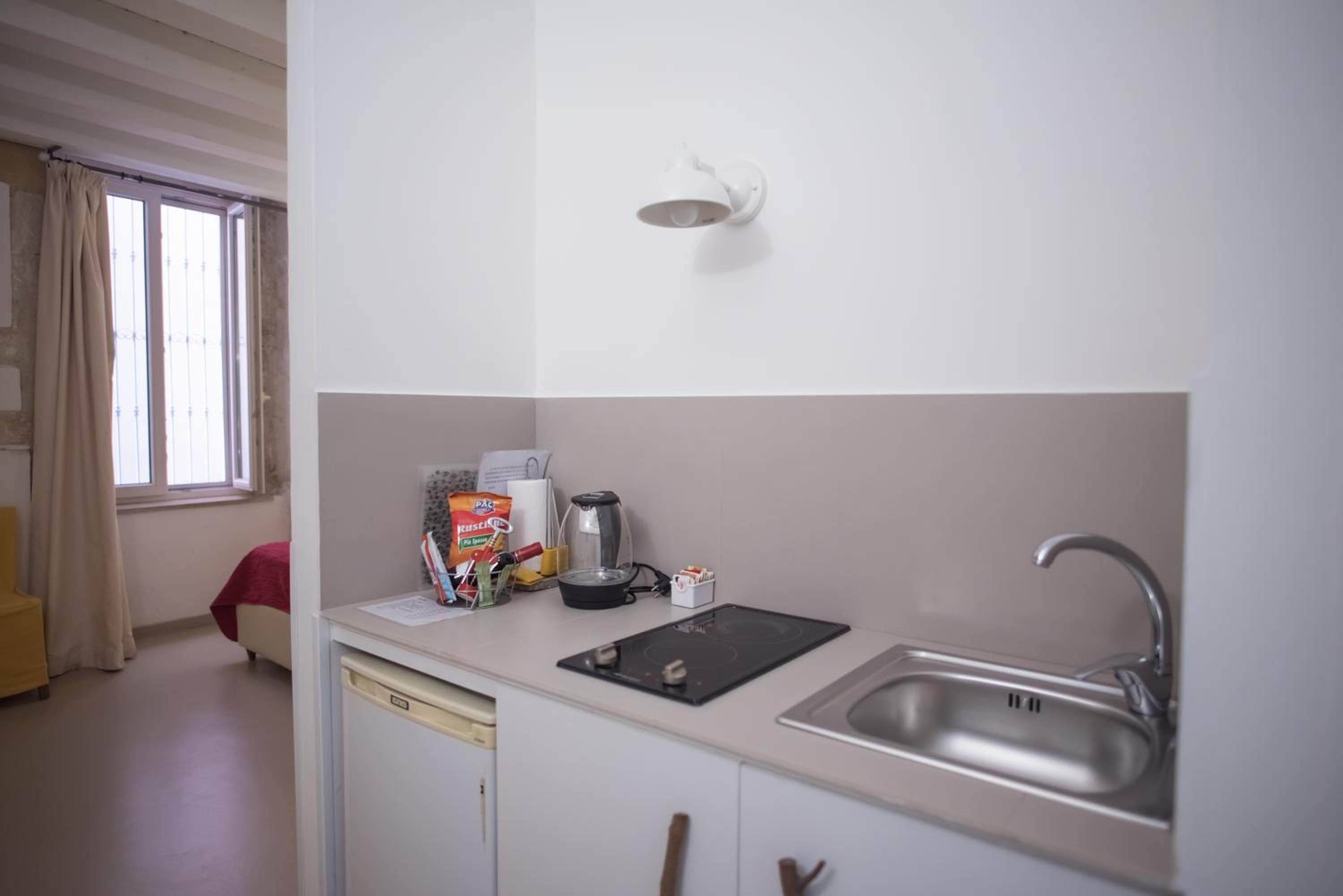 Triple Room - Photo 11