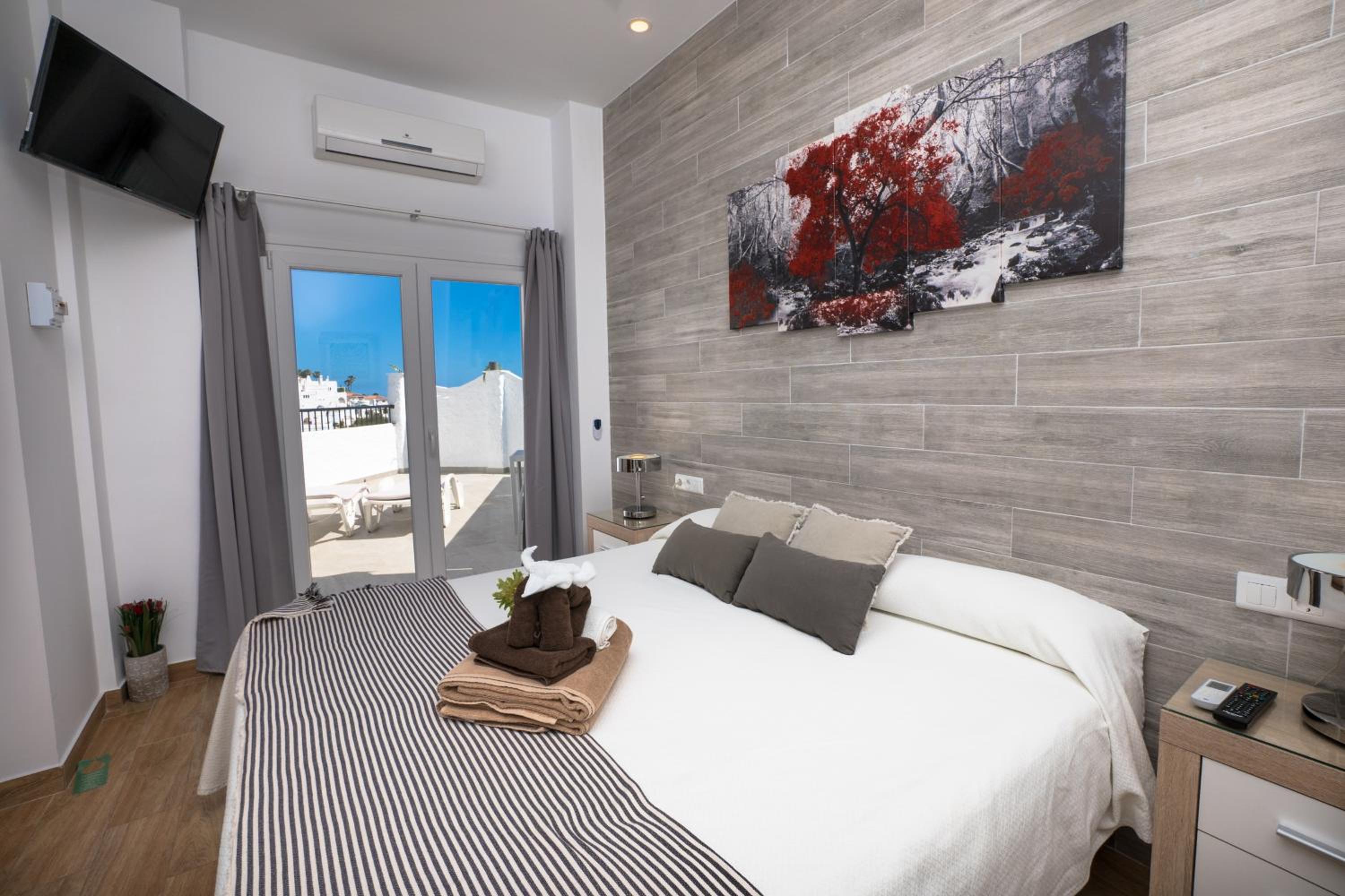 Habitación Doble o con Dos Camas con Terraza y Vista al Mar