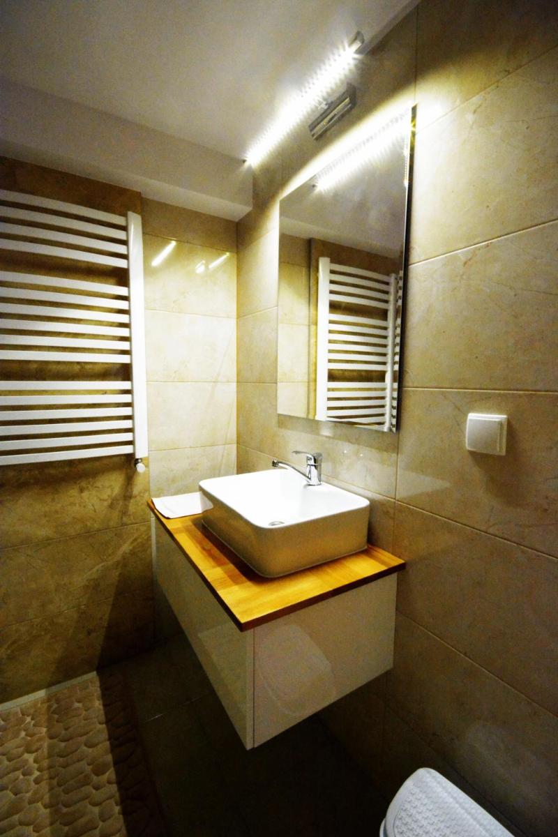 King Suite with Balcony photo 2