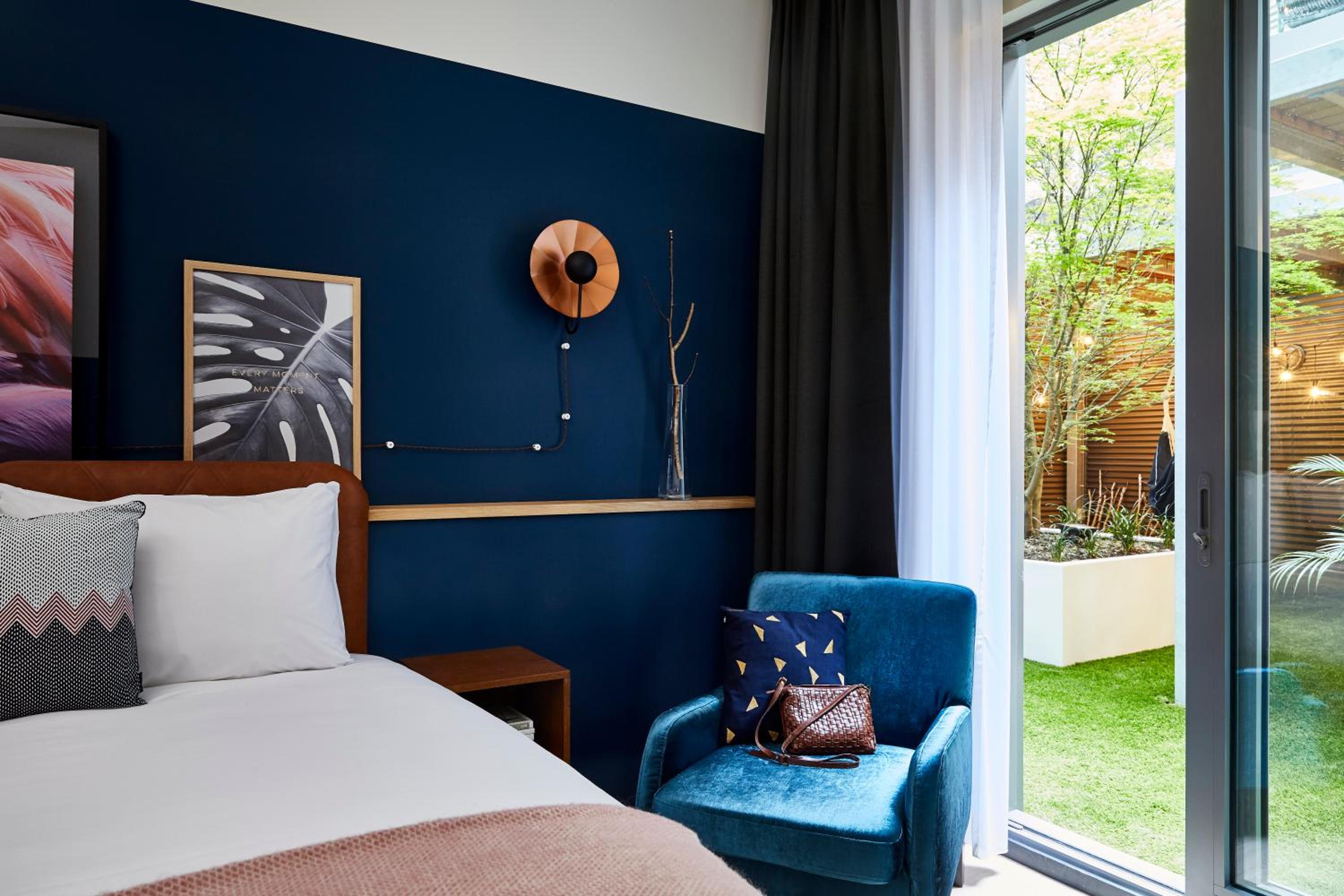 Standard Double Room with Courtyard View - Photo 3