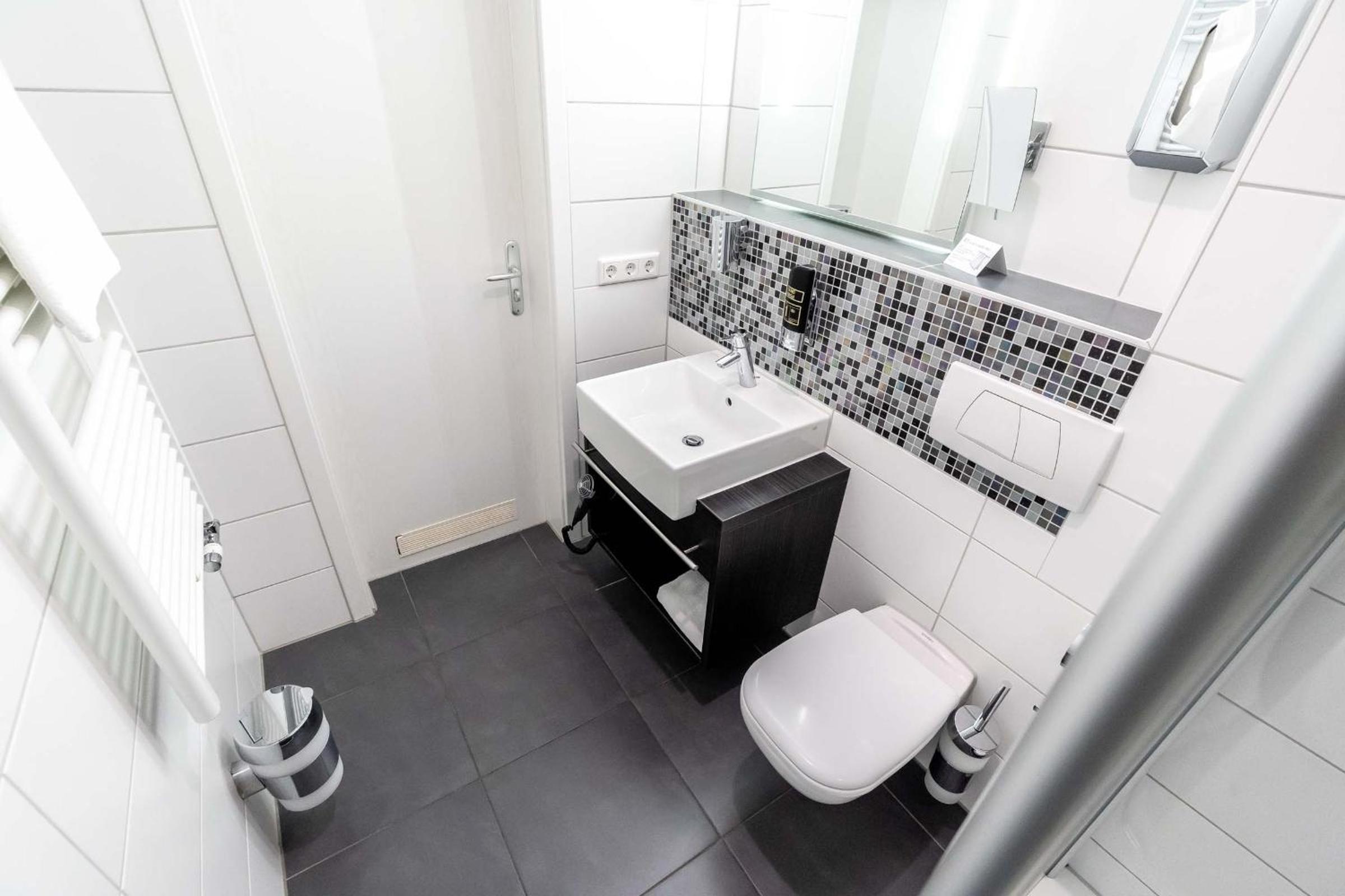 Double Room - Photo 4