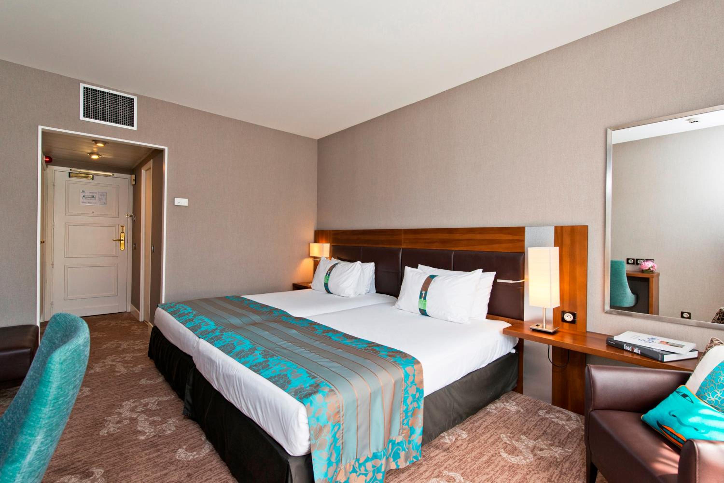 Standard Twin Room - Non-Smoking - Photo 2