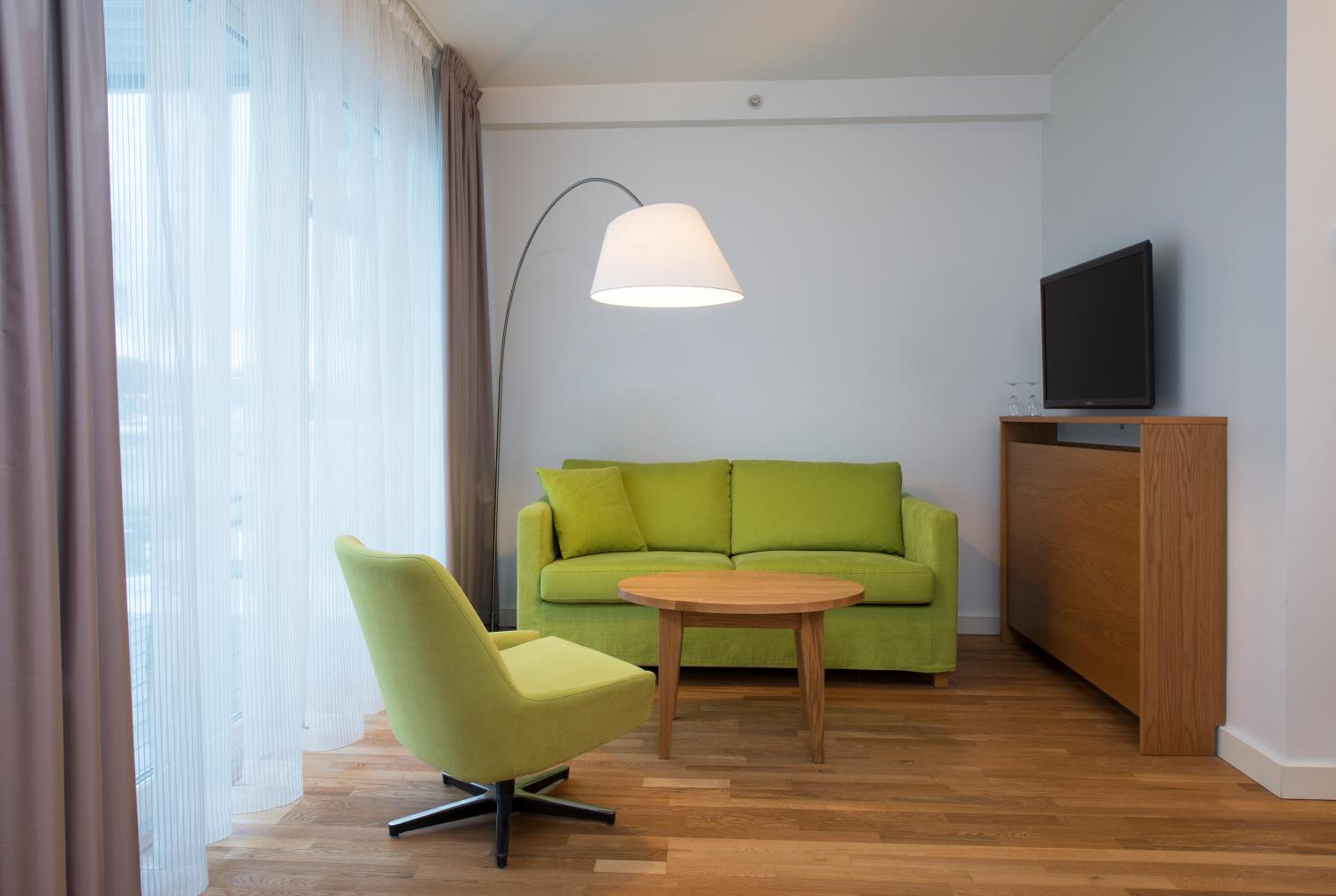 Business Double Room with Sea View - Photo 3