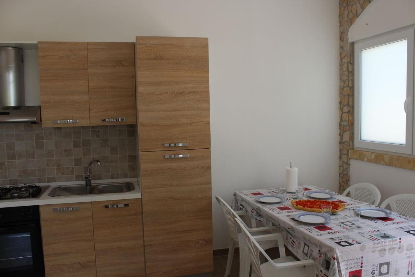 Two-Bedroom House - Photo 28