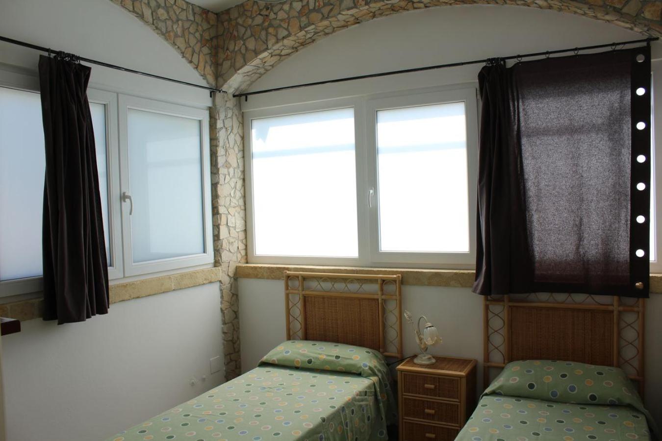Two-Bedroom House - Photo 24