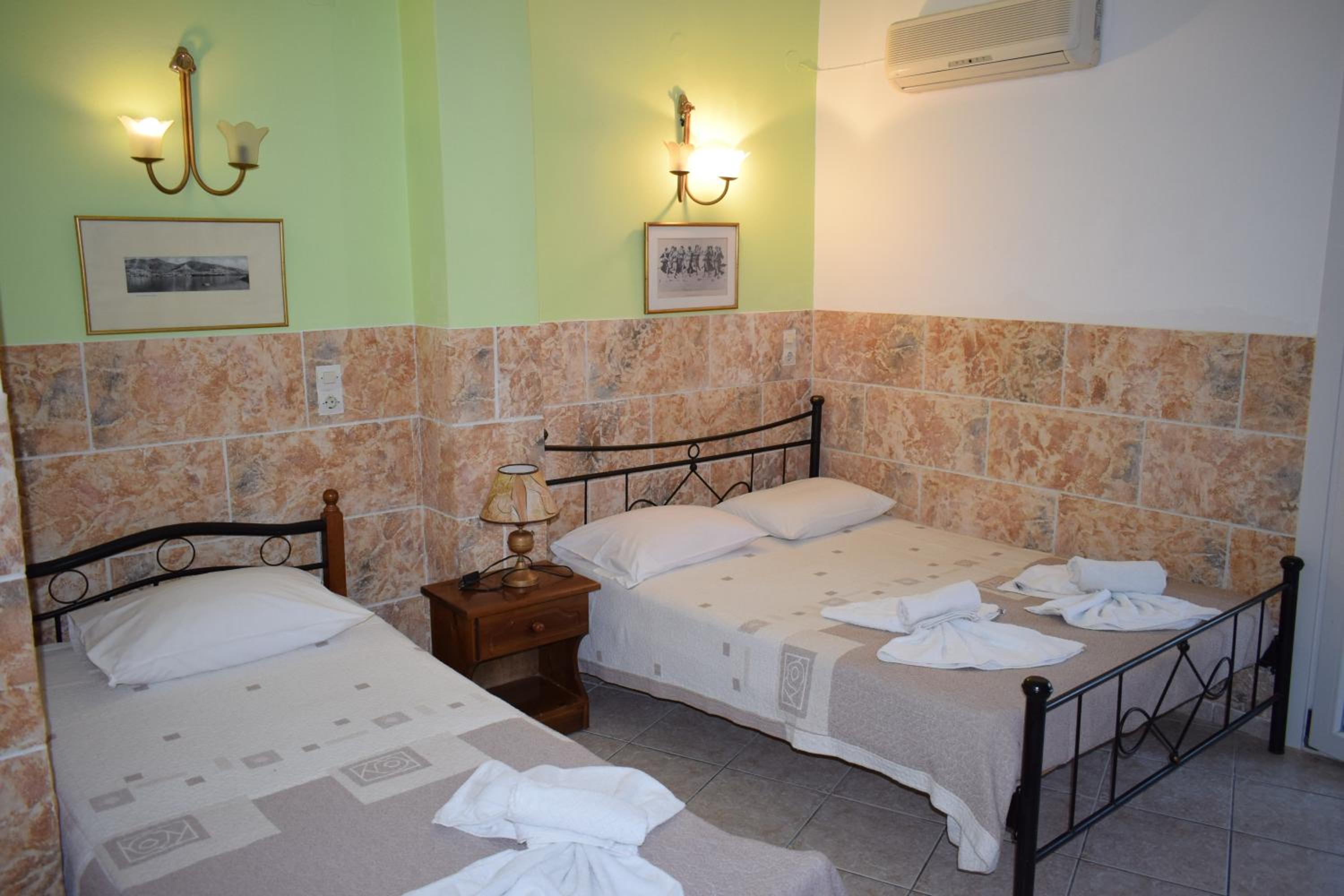 Standard Triple Room with Sea View