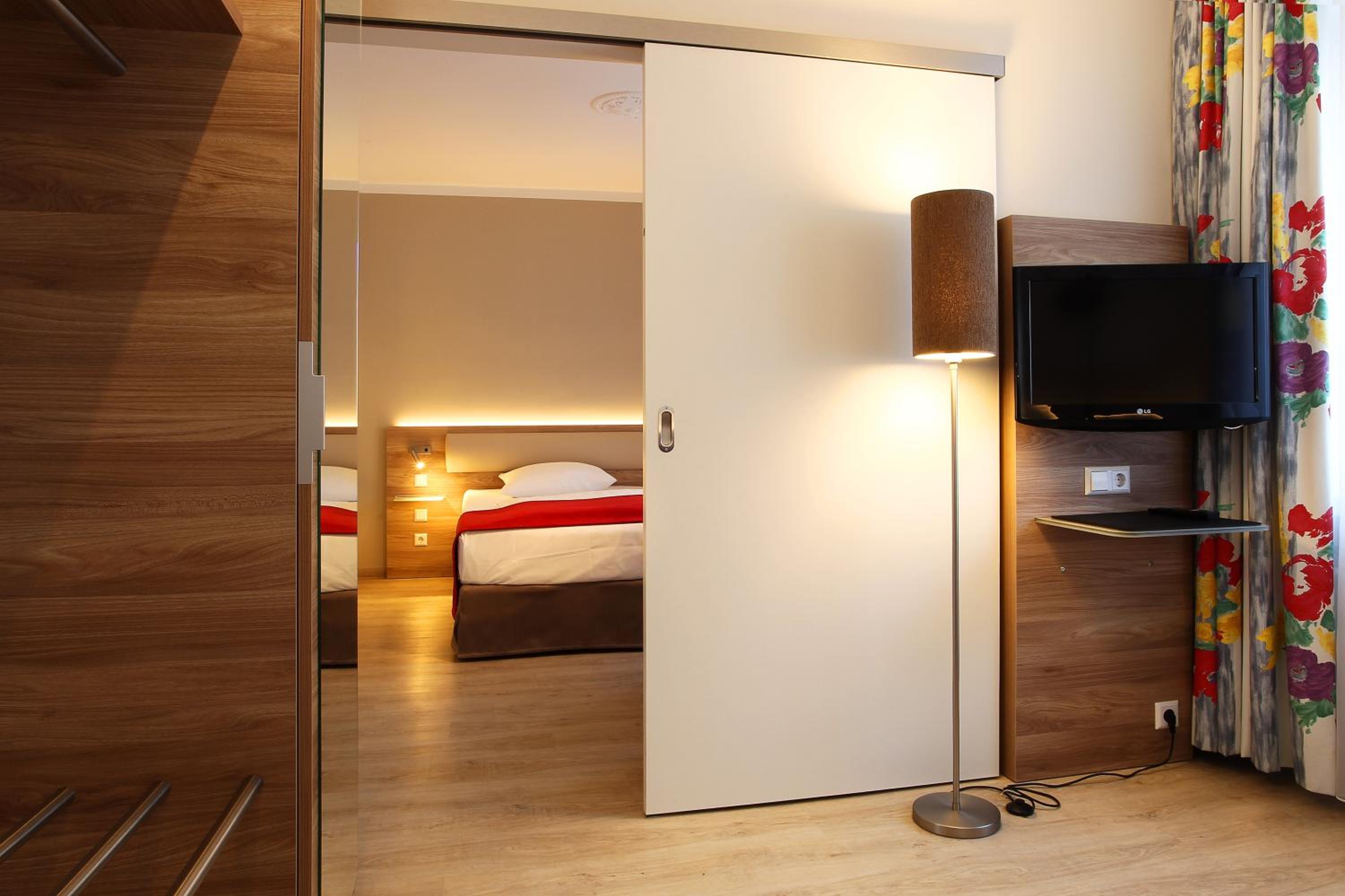 Junior Suite - Photo 1