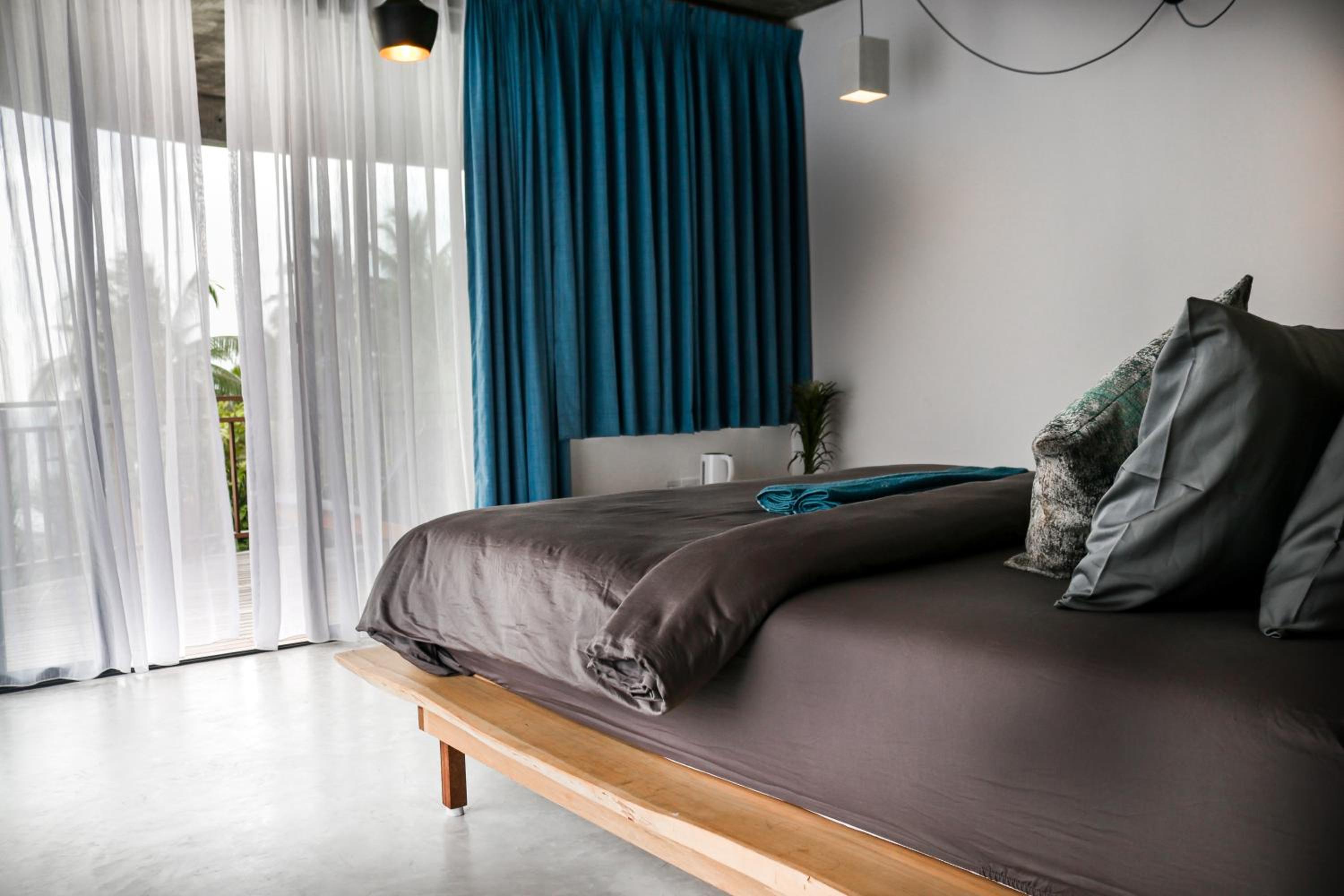 Deluxe Double Room with Balcony and Sea View - Photo 1