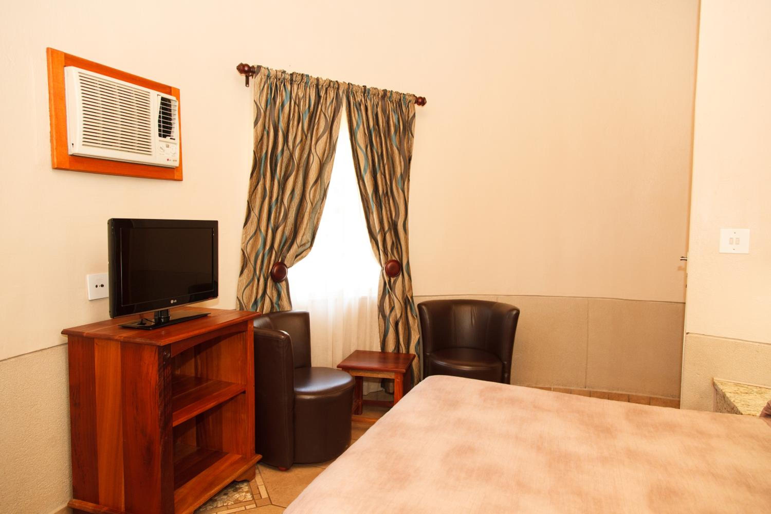 One-Bedroom Chalet - Photo 4