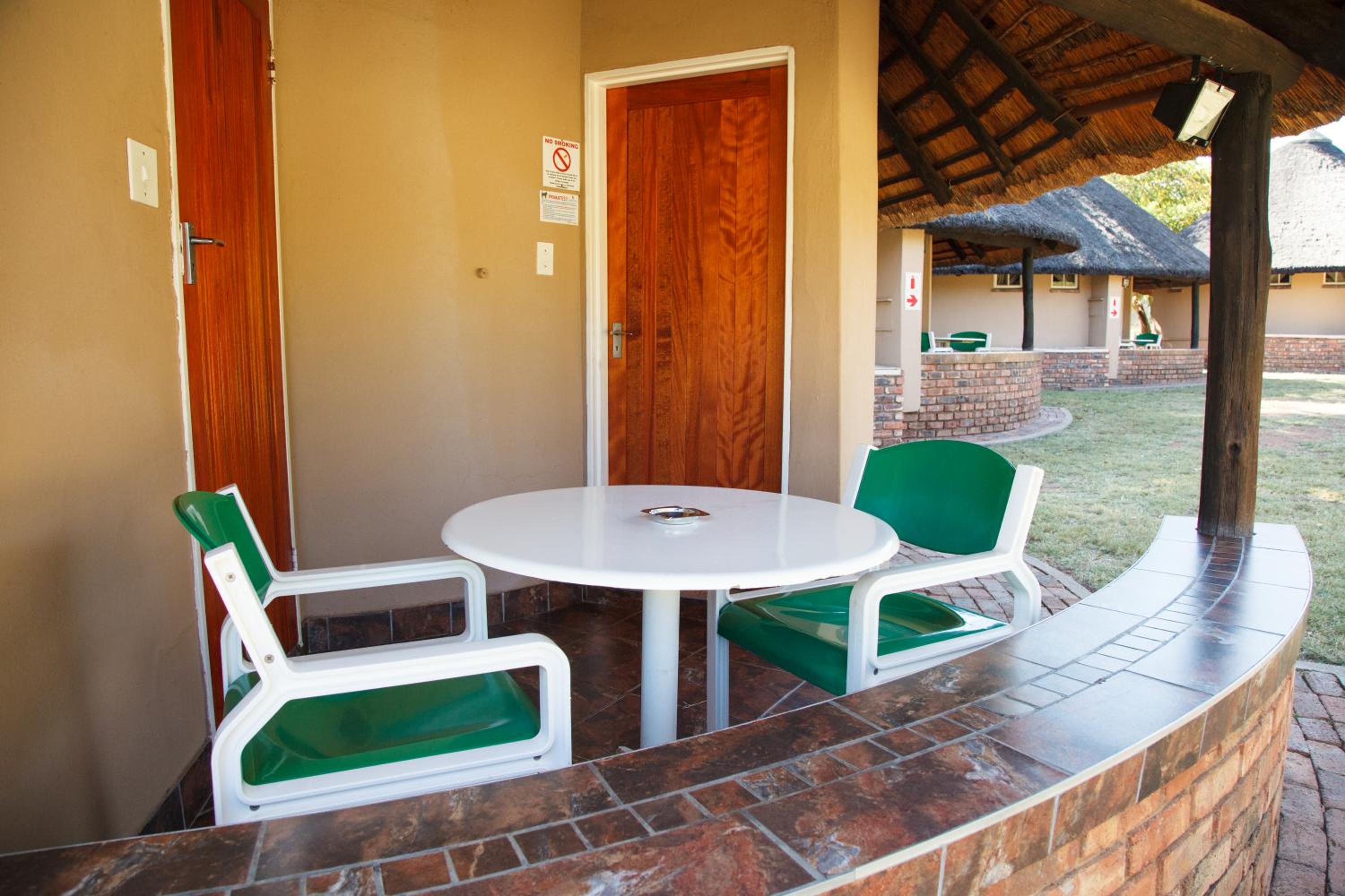 One-Bedroom Chalet - Photo 3